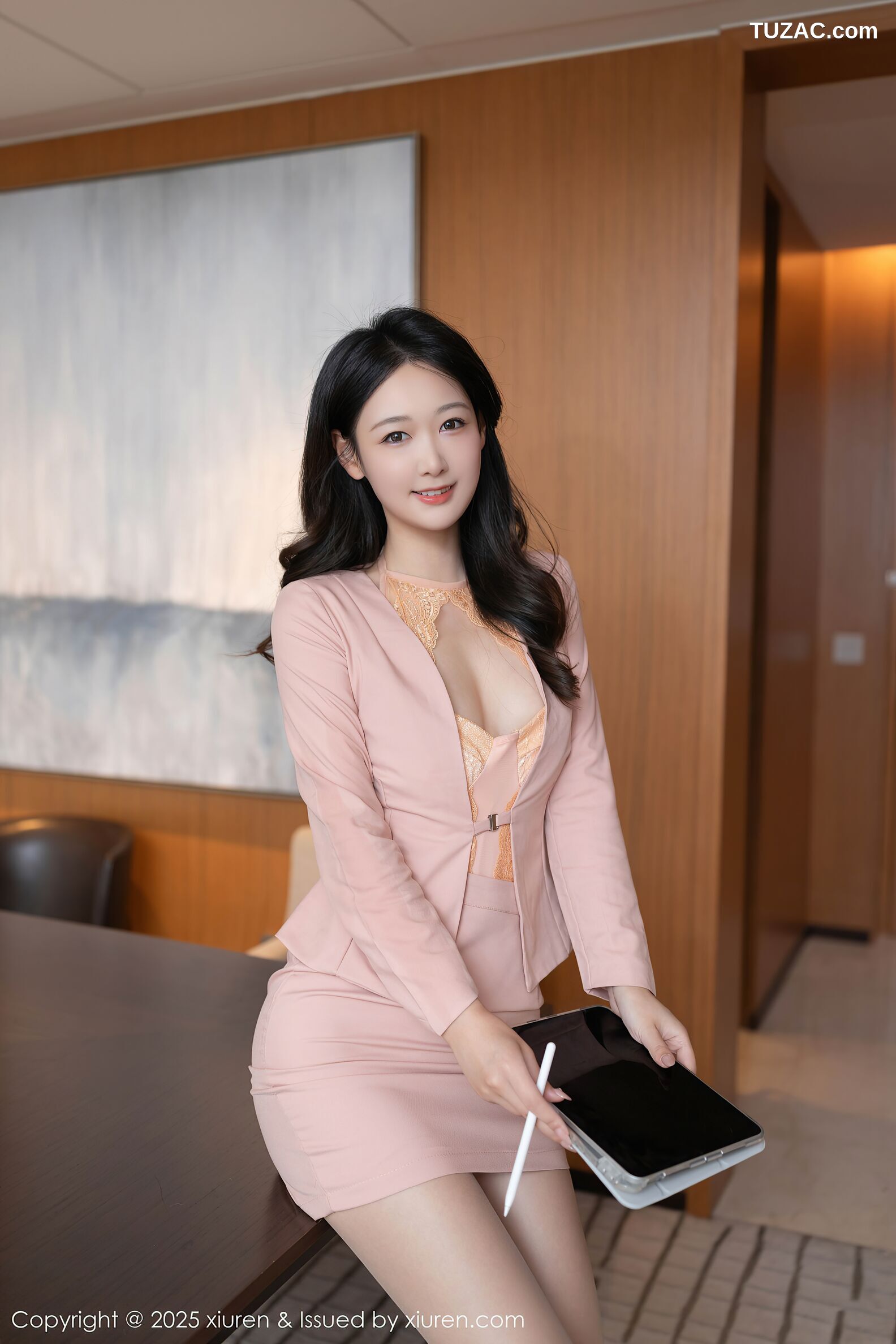 XiuRen秀人网-10520-唐安琪-OL淡粉裙装橙色蕾丝肉丝-2025.07.07