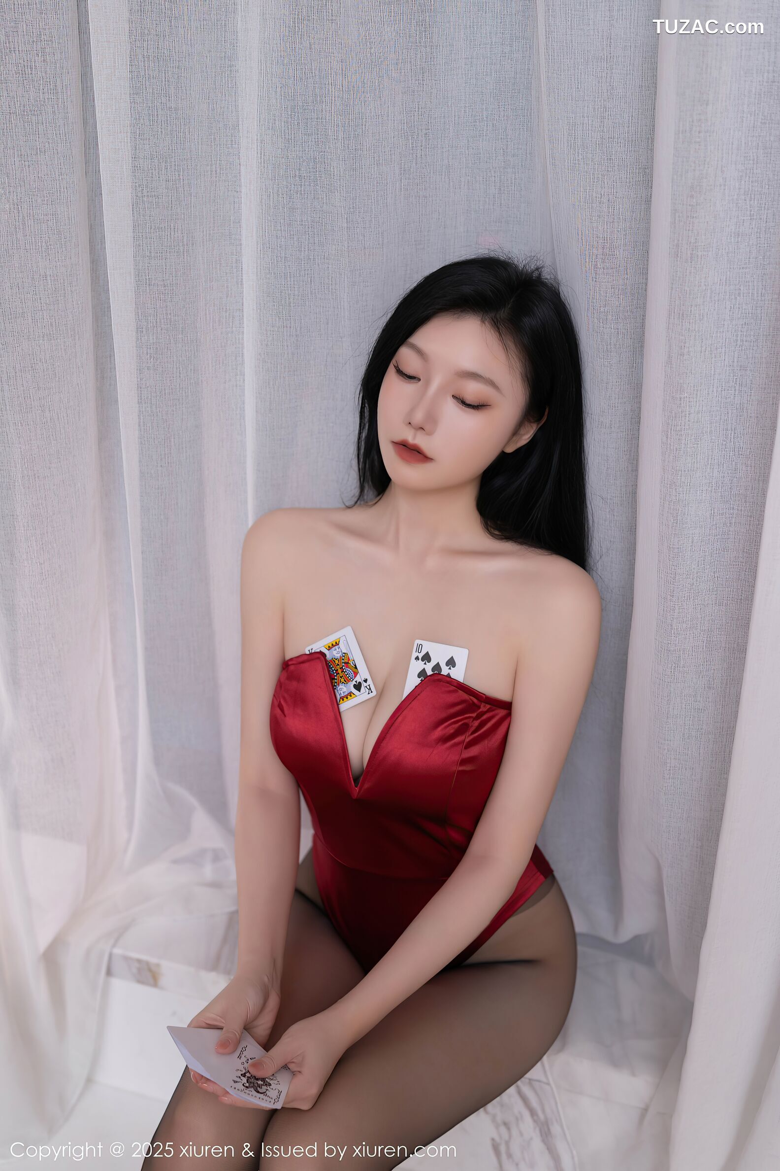 XiuRen秀人网-10524-安然anran-红色抹胸荷官制服爆乳-2025.07.08