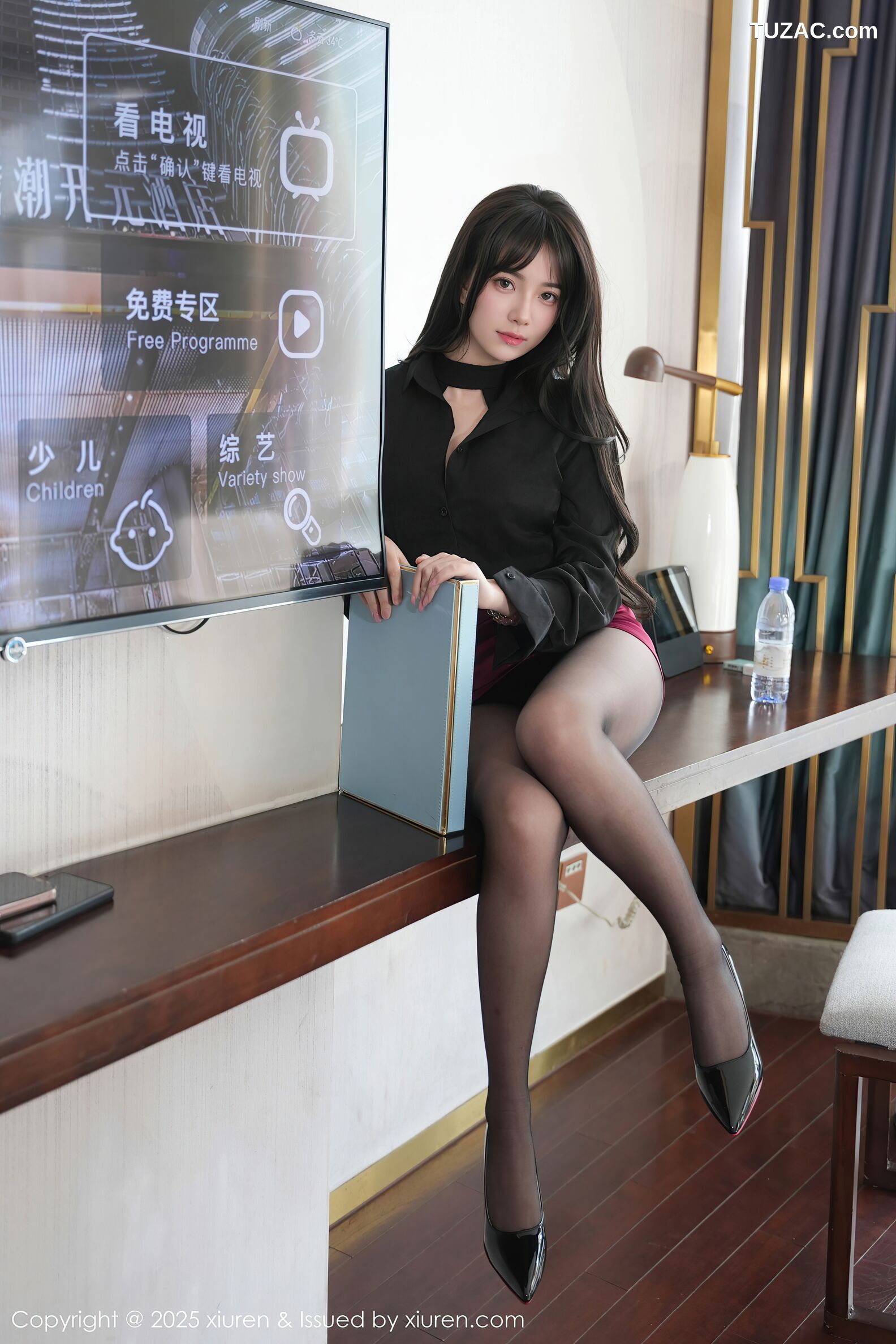XiuRen秀人网-10527-软情-OL黑衬衫红短裙黑丝-2025.07.09