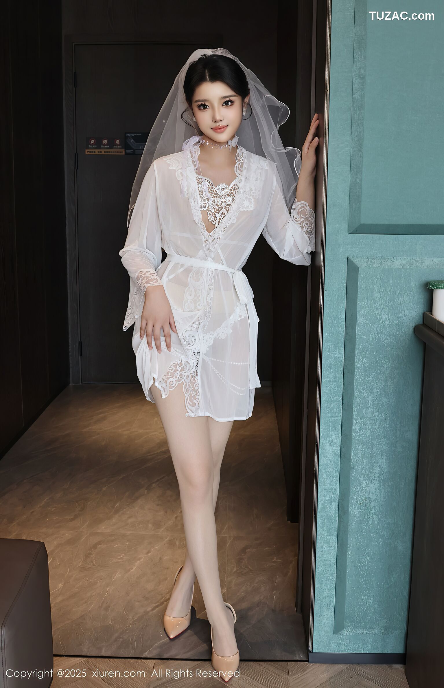 XiuRen秀人网-10559-糯梨子-情趣白色婚纱-2025.07.18