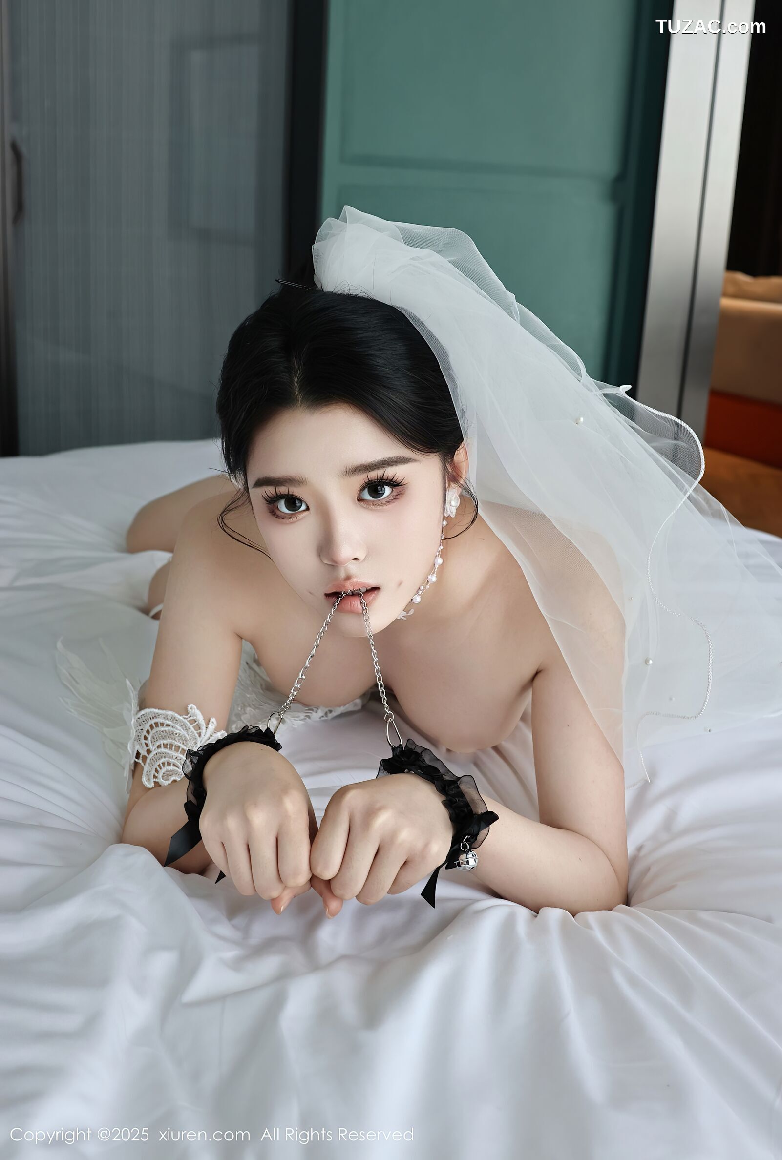 XiuRen秀人网-10559-糯梨子-情趣白色婚纱-2025.07.18