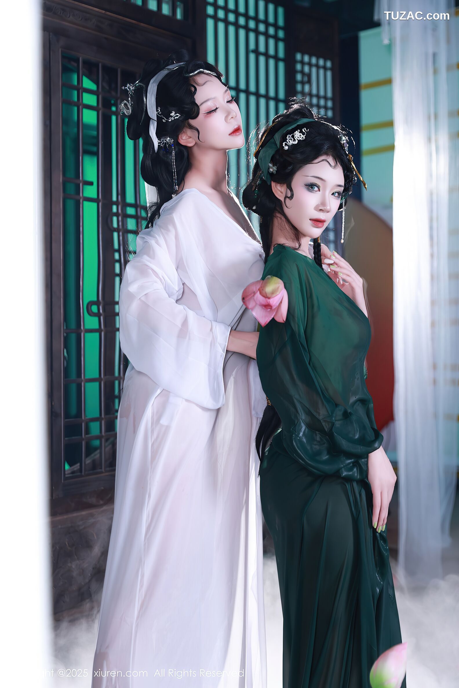 XiuRen秀人网-10561-南乔-玫瑰我爱你-古风姐妹花《青蛇》主题-2025.07.18