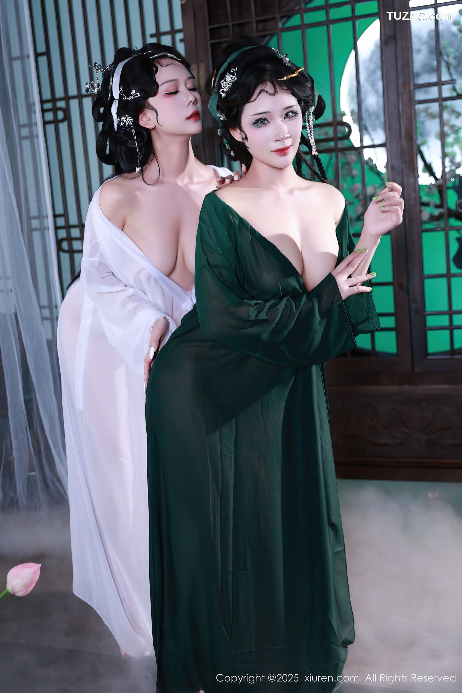 XiuRen秀人网-10561-南乔-玫瑰我爱你-古风姐妹花《青蛇》主题-2025.07.18