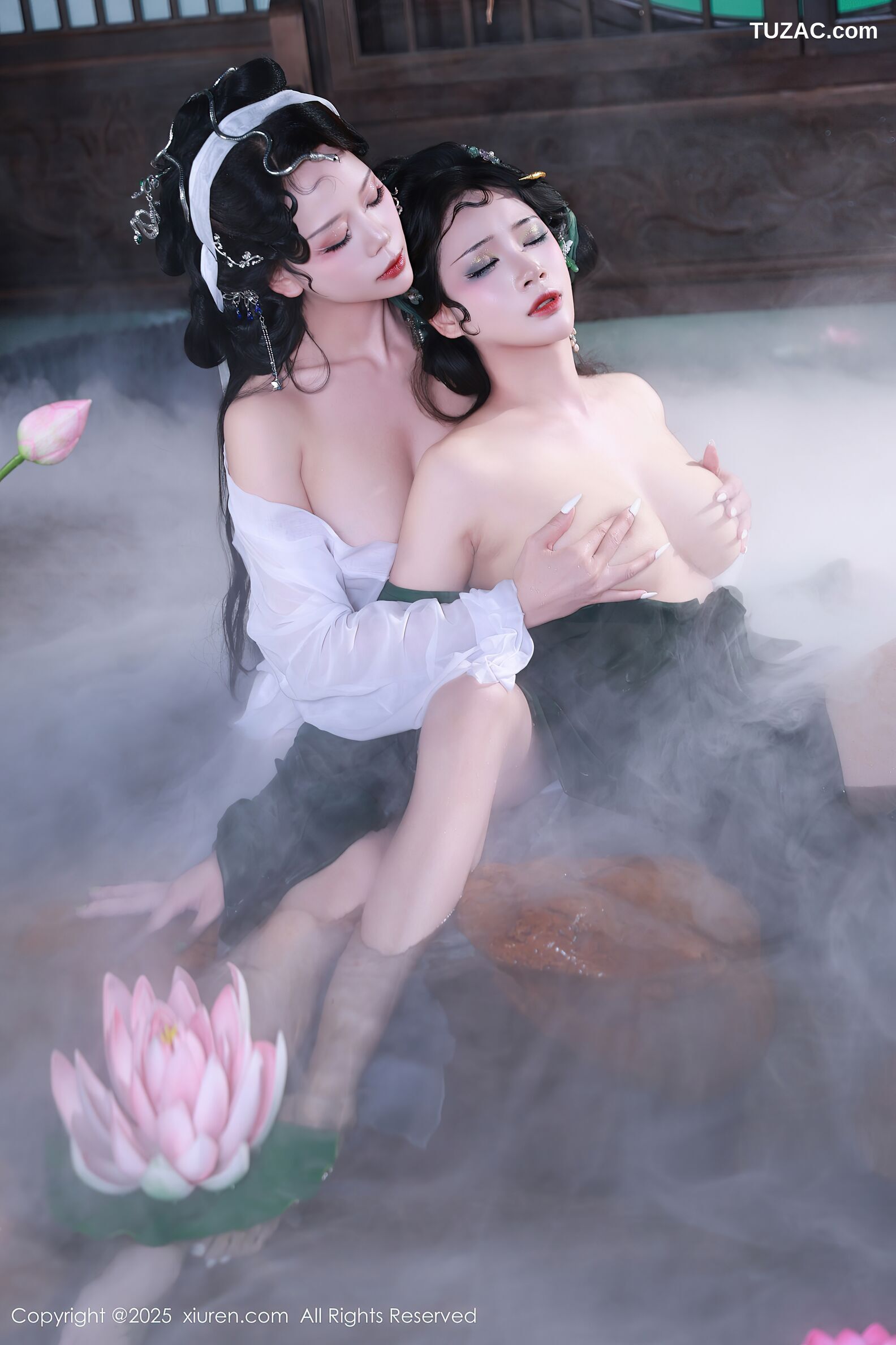 XiuRen秀人网-10561-南乔-玫瑰我爱你-古风姐妹花《青蛇》主题-2025.07.18