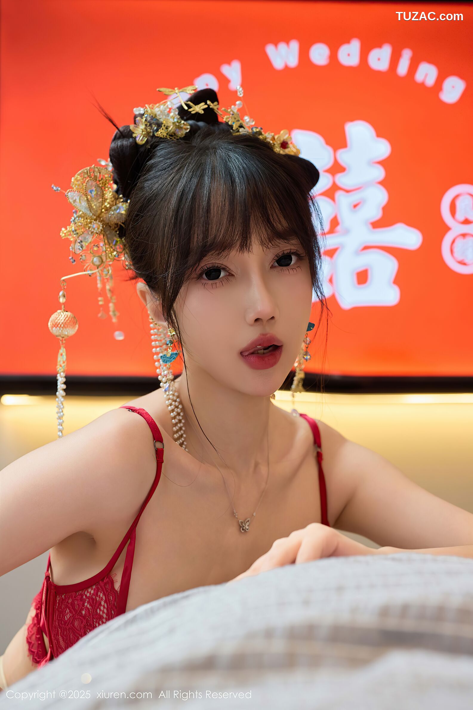 XiuRen秀人网-10567-玥儿玥er-金色新娘装诱惑-2025.07.21