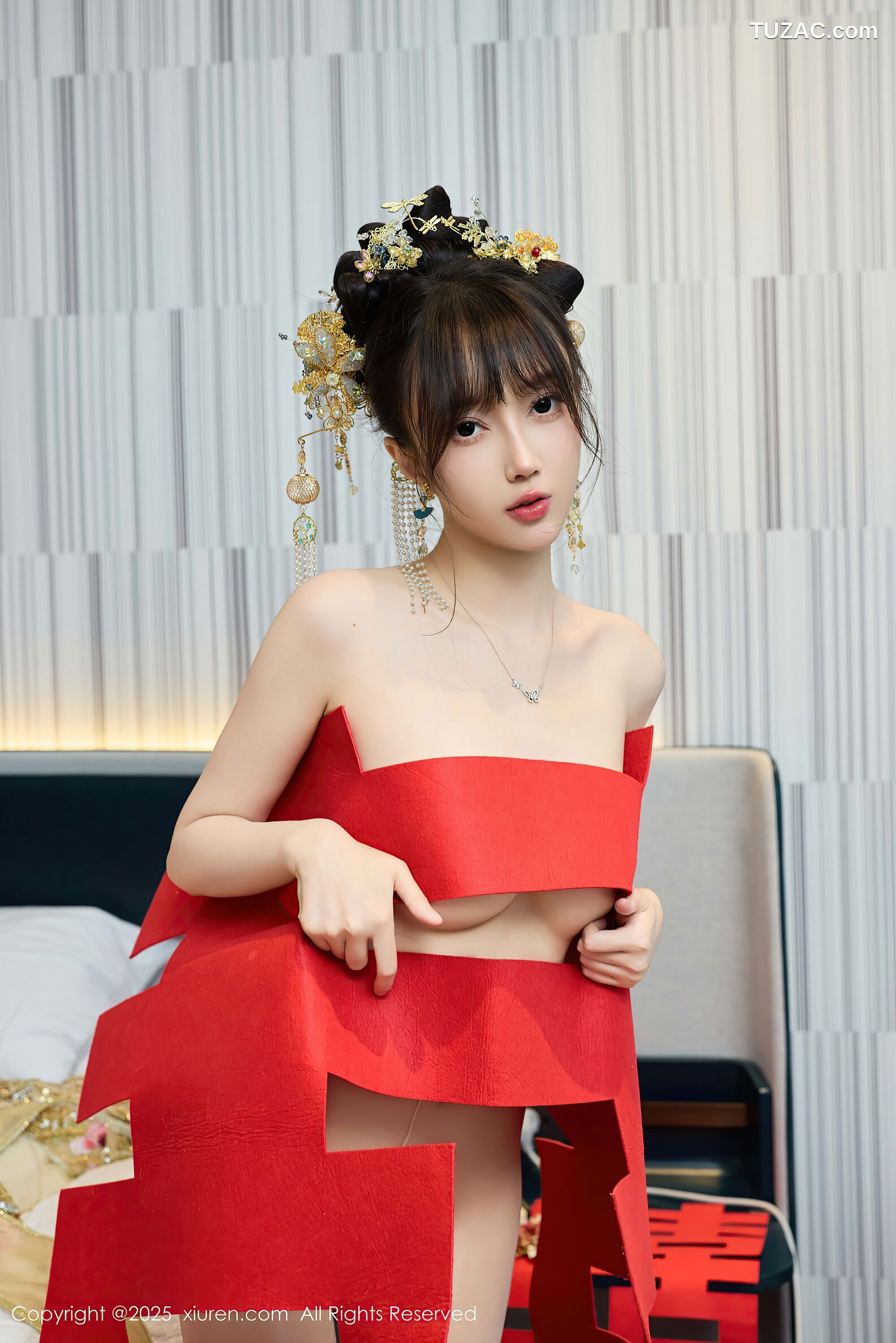 XiuRen秀人网-10567-玥儿玥er-金色新娘装诱惑-2025.07.21