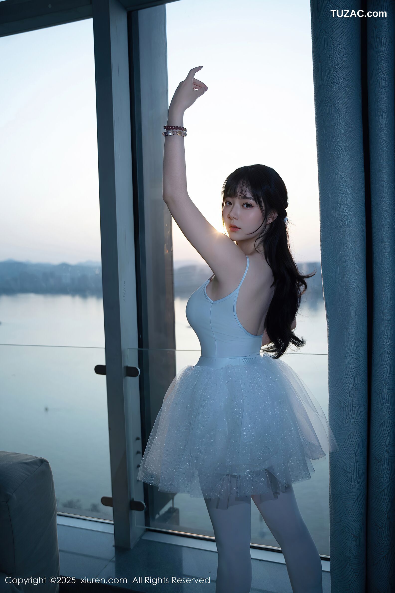 XiuRen秀人网-10575-软情-白色芭蕾服爆乳白丝-2025.07.23