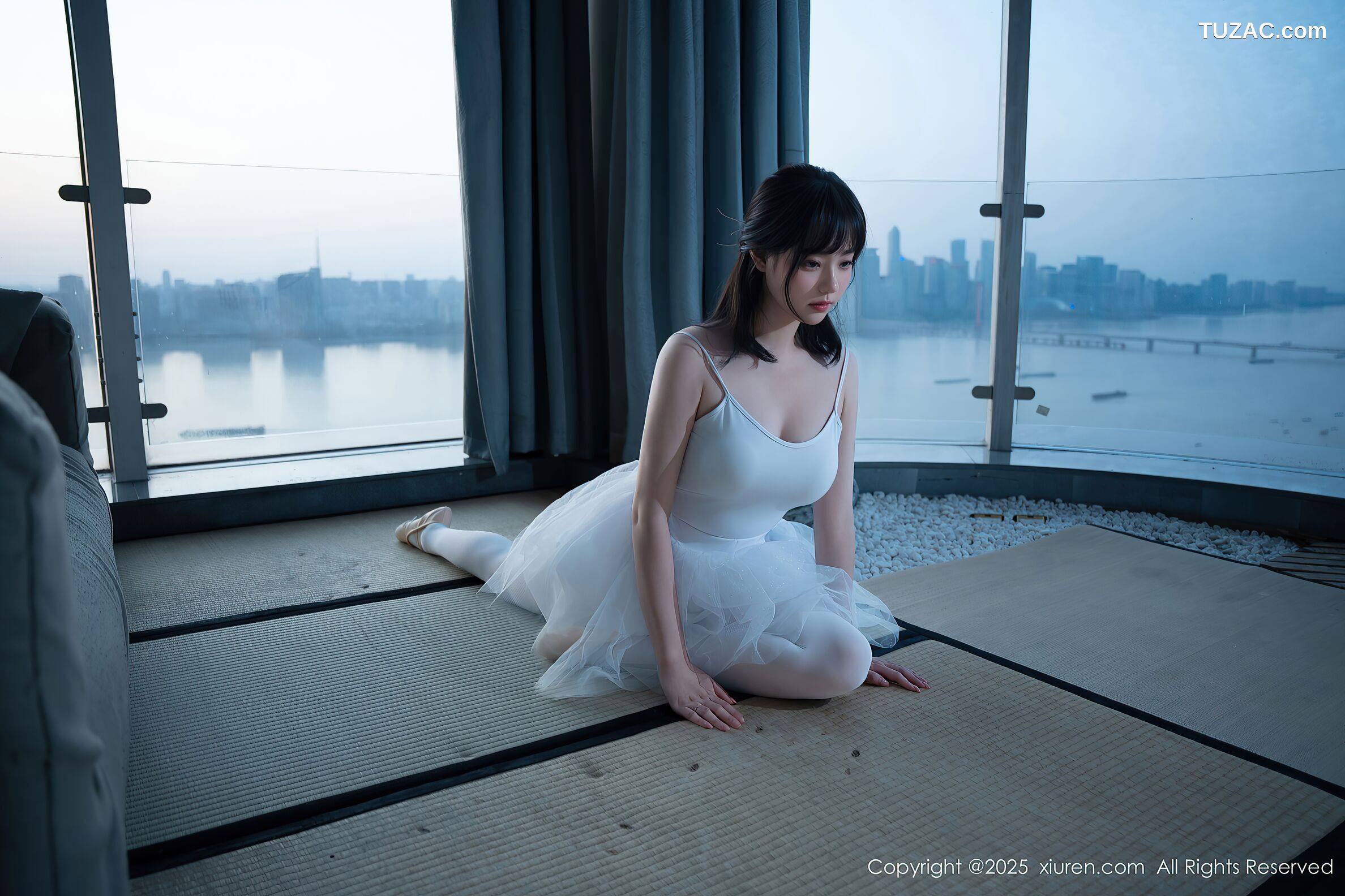 XiuRen秀人网-10575-软情-白色芭蕾服爆乳白丝-2025.07.23