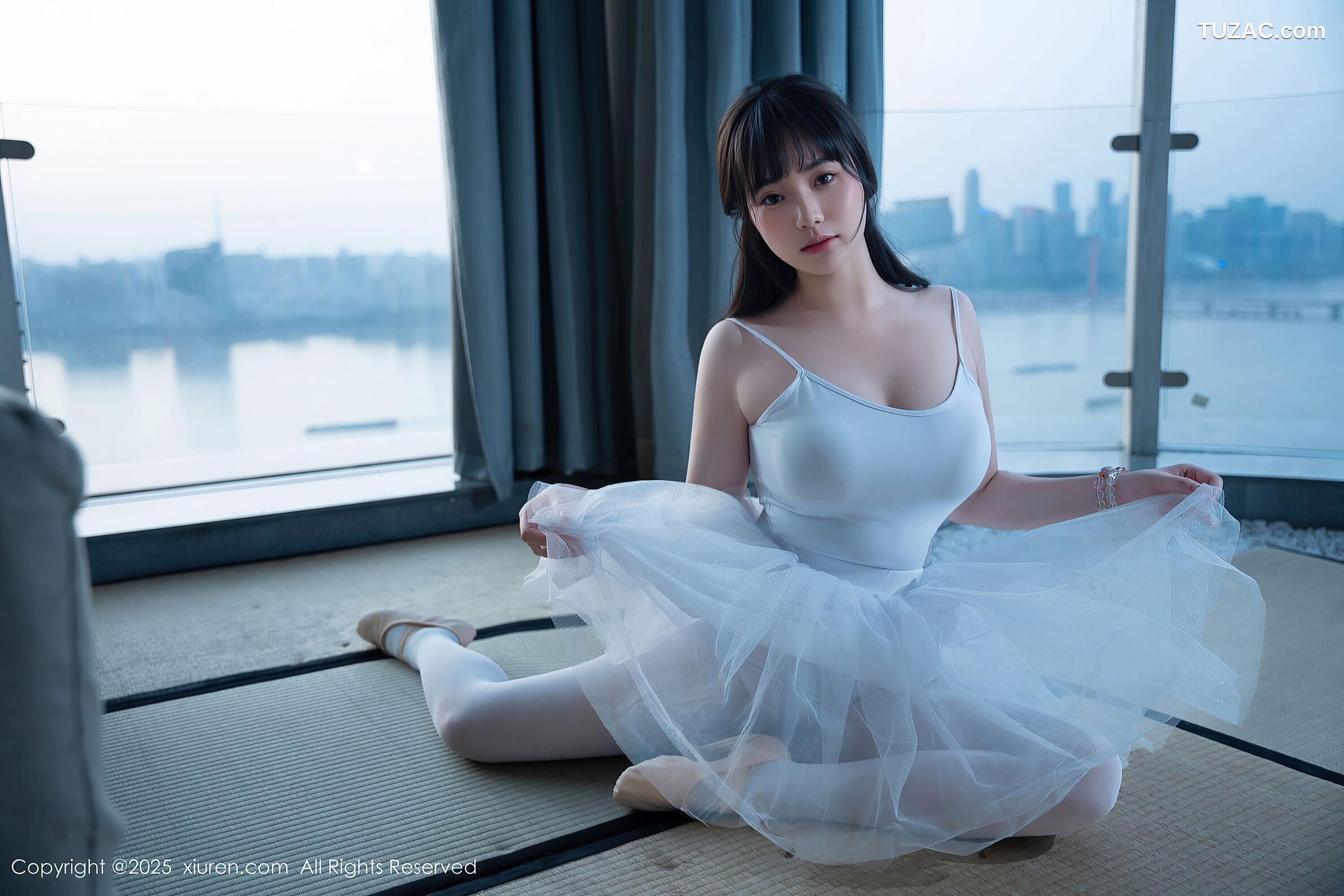 XiuRen秀人网-10575-软情-白色芭蕾服爆乳白丝-2025.07.23
