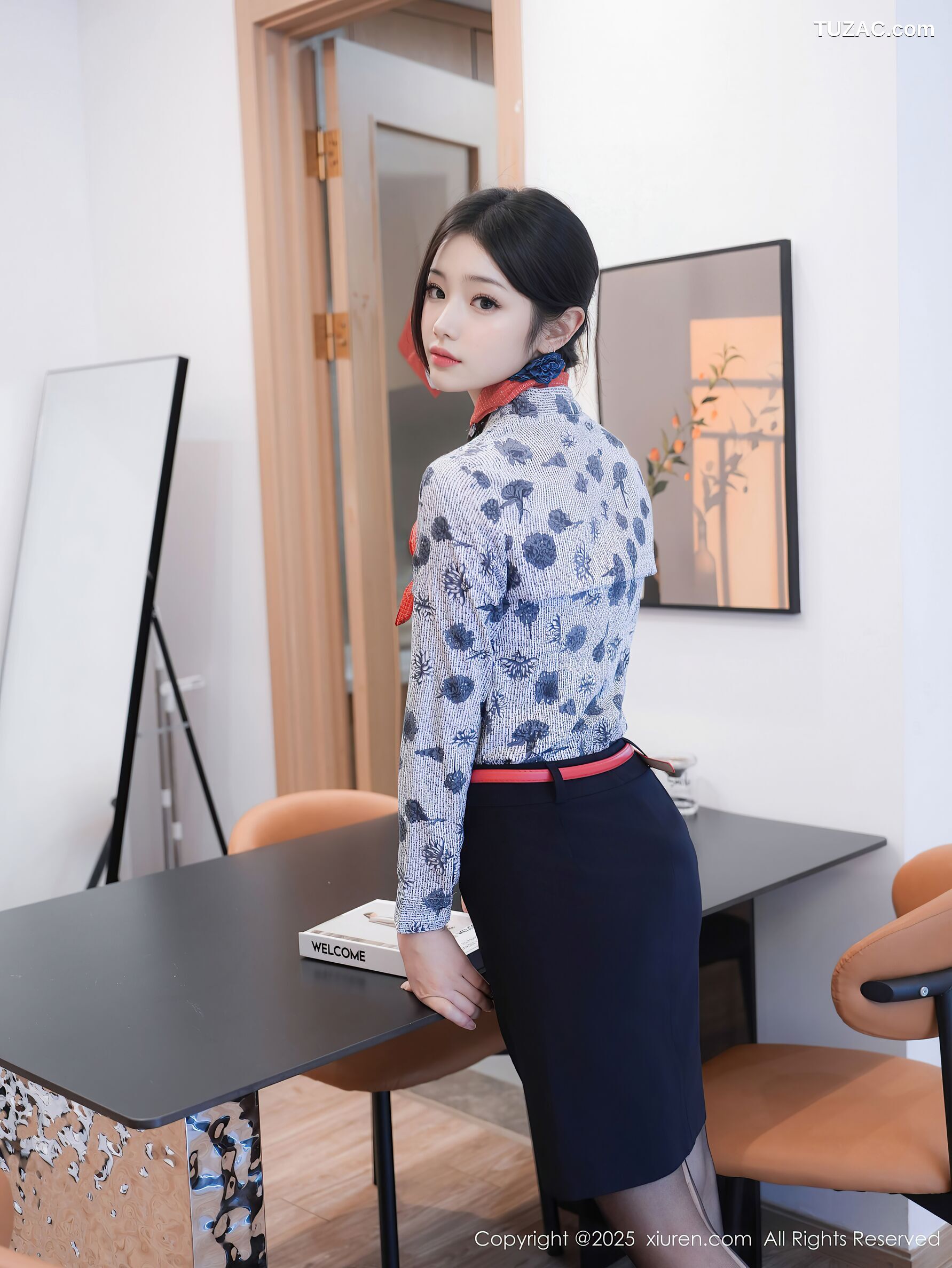 XiuRen秀人网-10579-琉璃ww-空姐裙装制服爆乳黑丝-2025.07.24