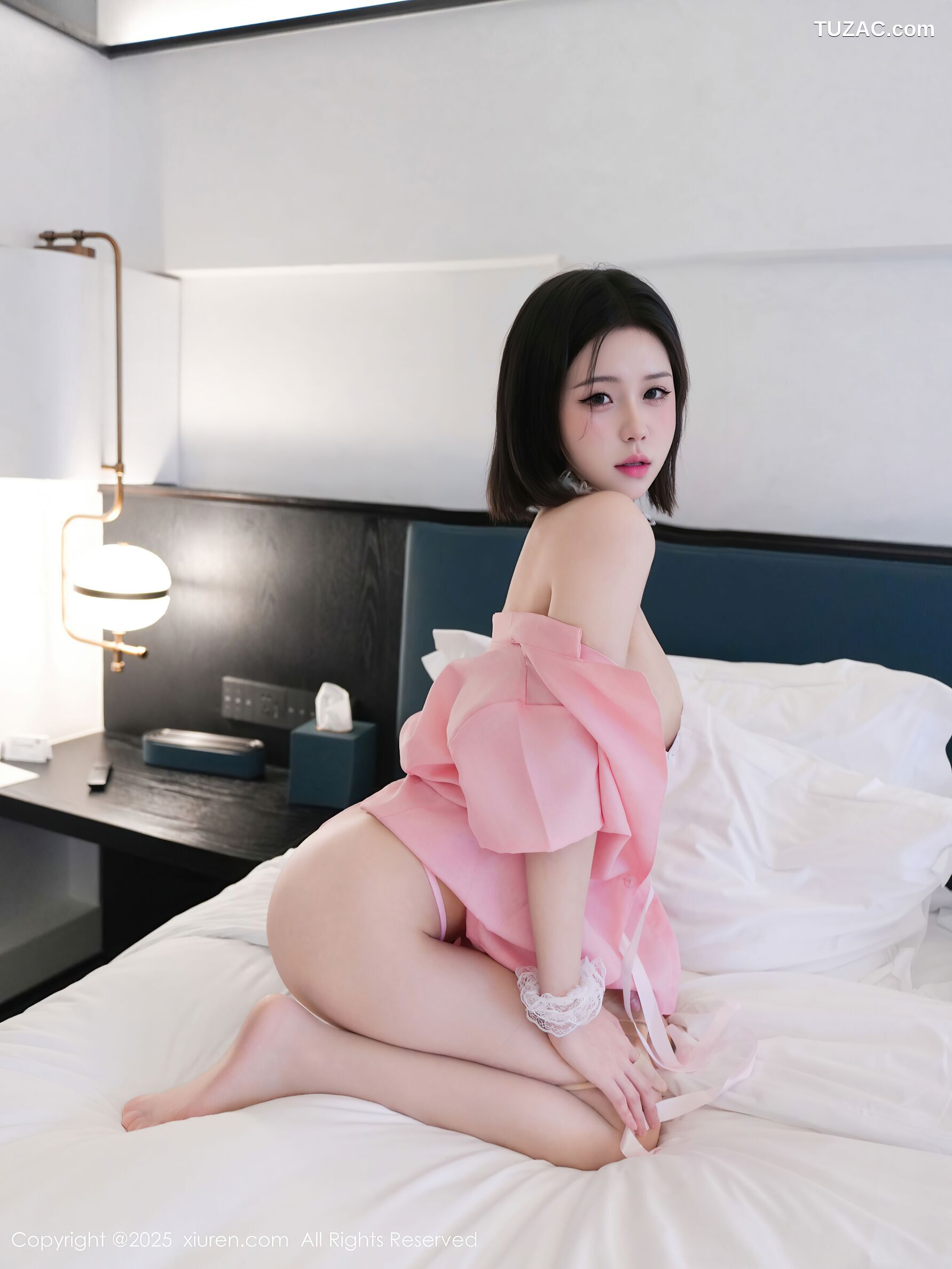 XiuRen秀人网-10581-奶芙酱-EVA-粉色情趣护士制服爆乳肉丝-2025.07.24