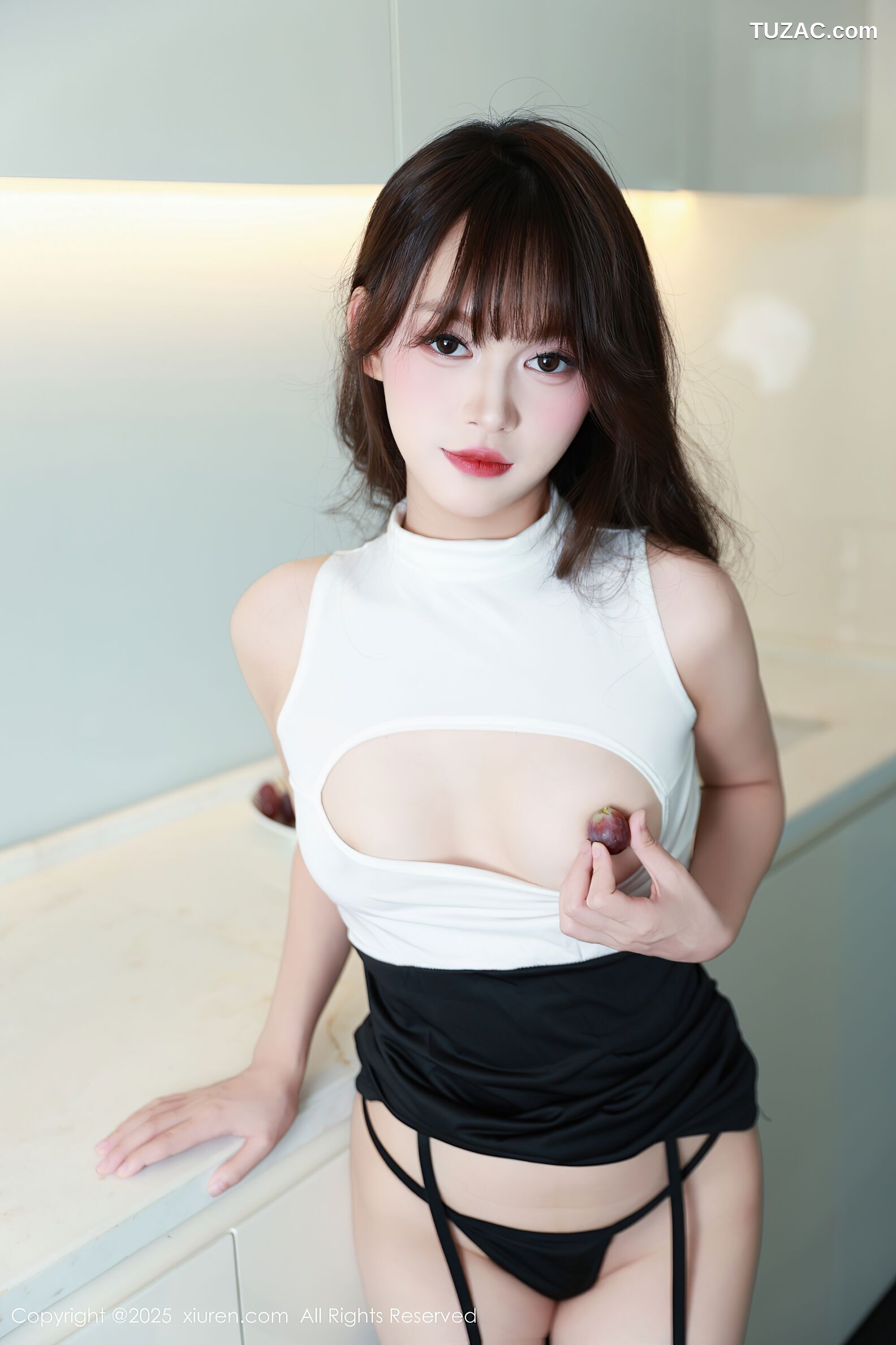 XiuRen秀人网-10590-糯咪-情趣背心爆乳牛仔短裤短裙-2025.07.28