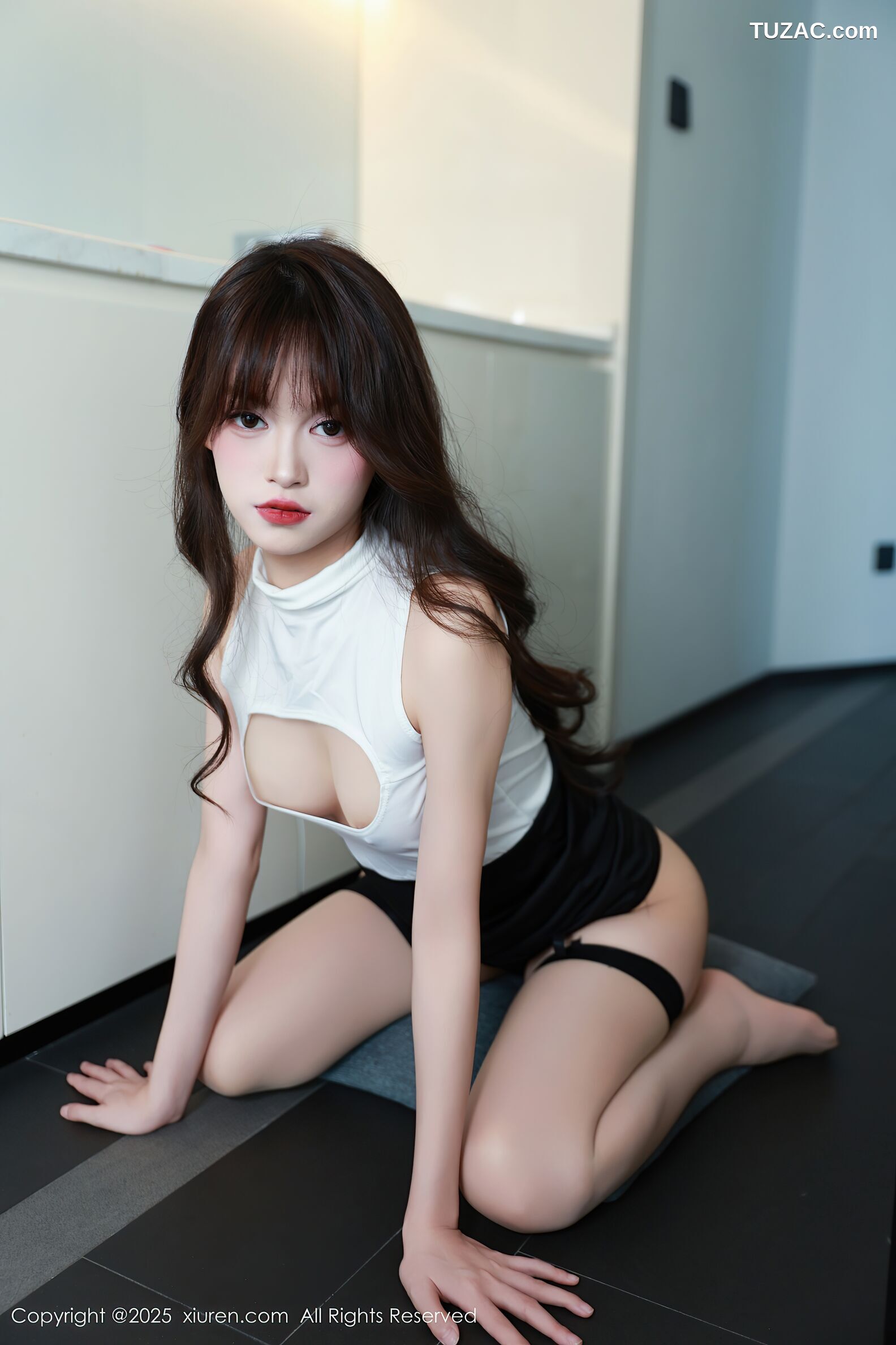 XiuRen秀人网-10590-糯咪-情趣背心爆乳牛仔短裤短裙-2025.07.28