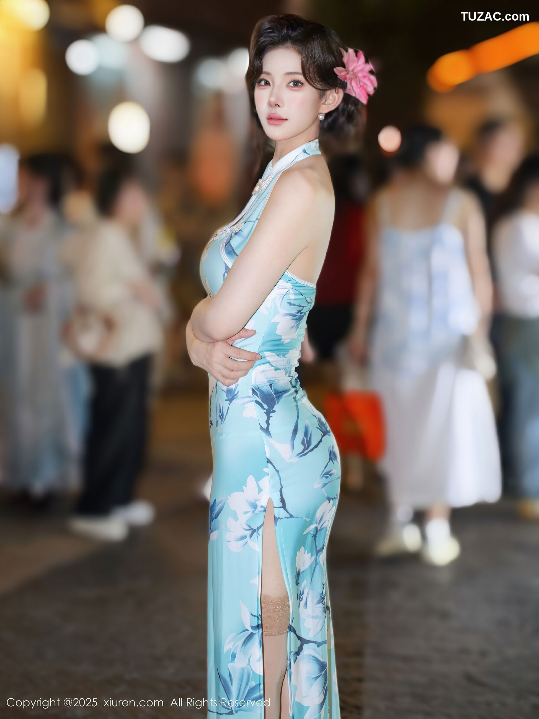 XiuRen秀人网-10594-梨霜儿-青色旗袍夜色街拍肉丝-2025.07.28