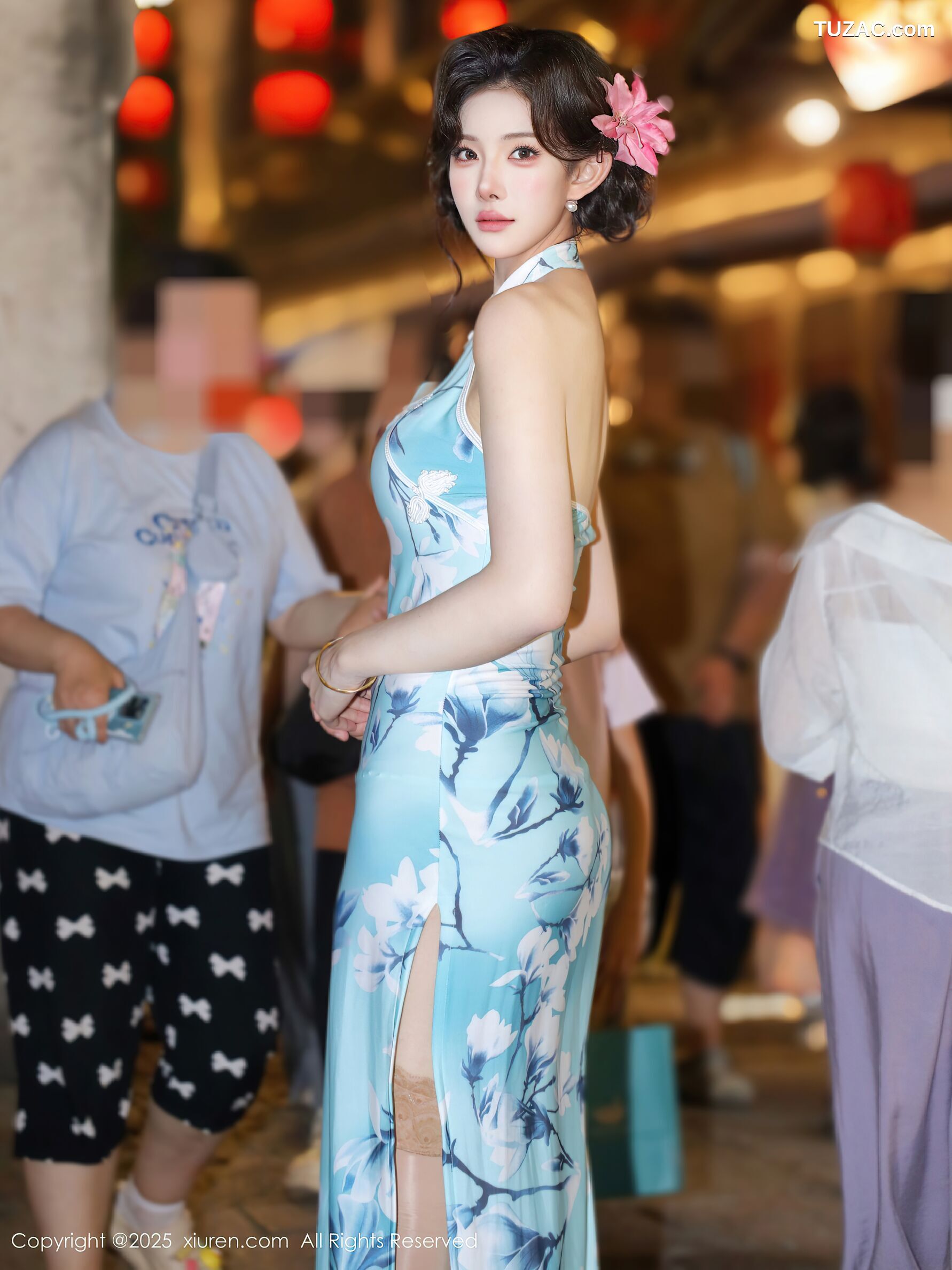 XiuRen秀人网-10594-梨霜儿-青色旗袍夜色街拍肉丝-2025.07.28