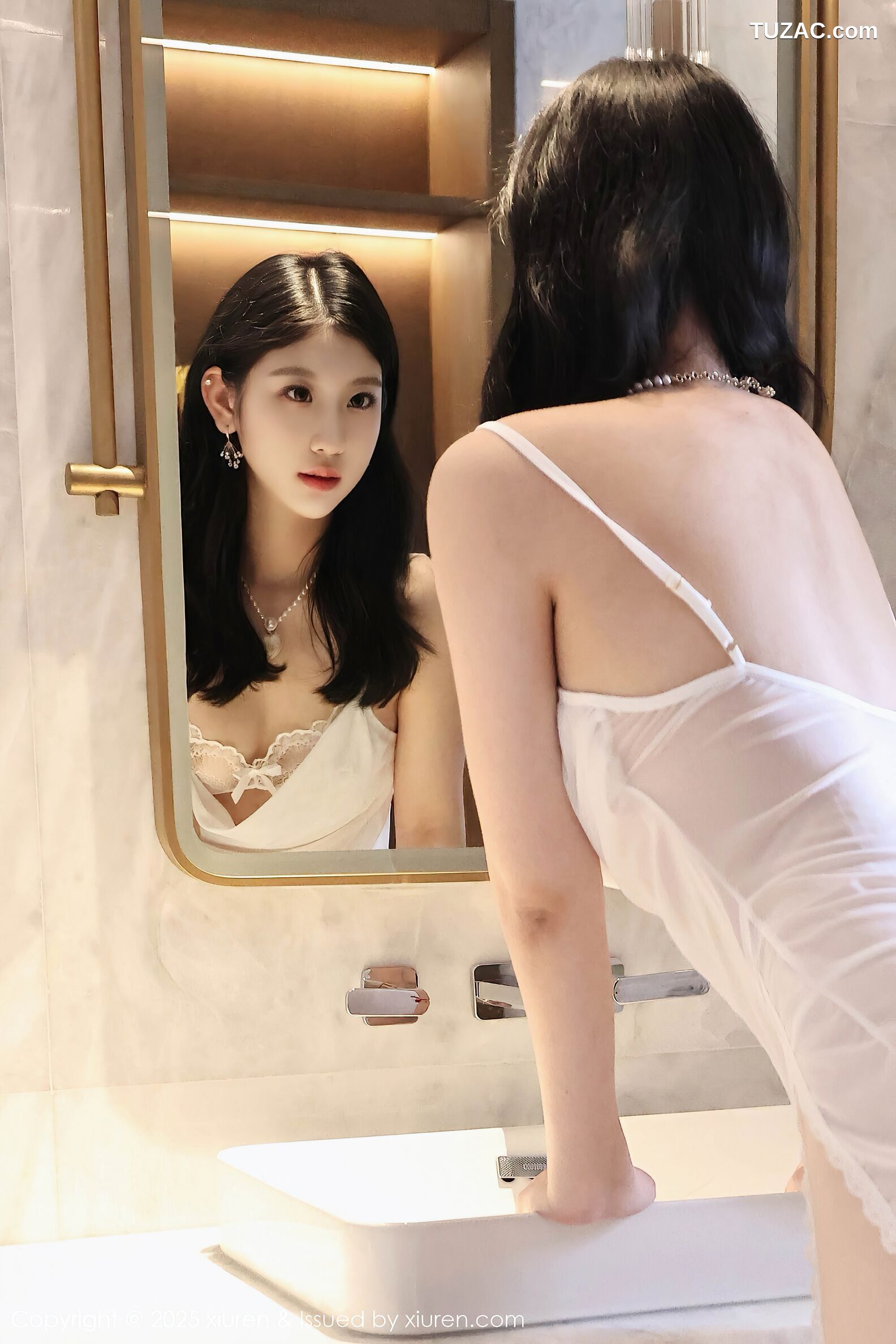 XiuRen秀人网-10609-小芭乐-白色睡裙白色丝袜玫瑰花肛塞-2025.08.01