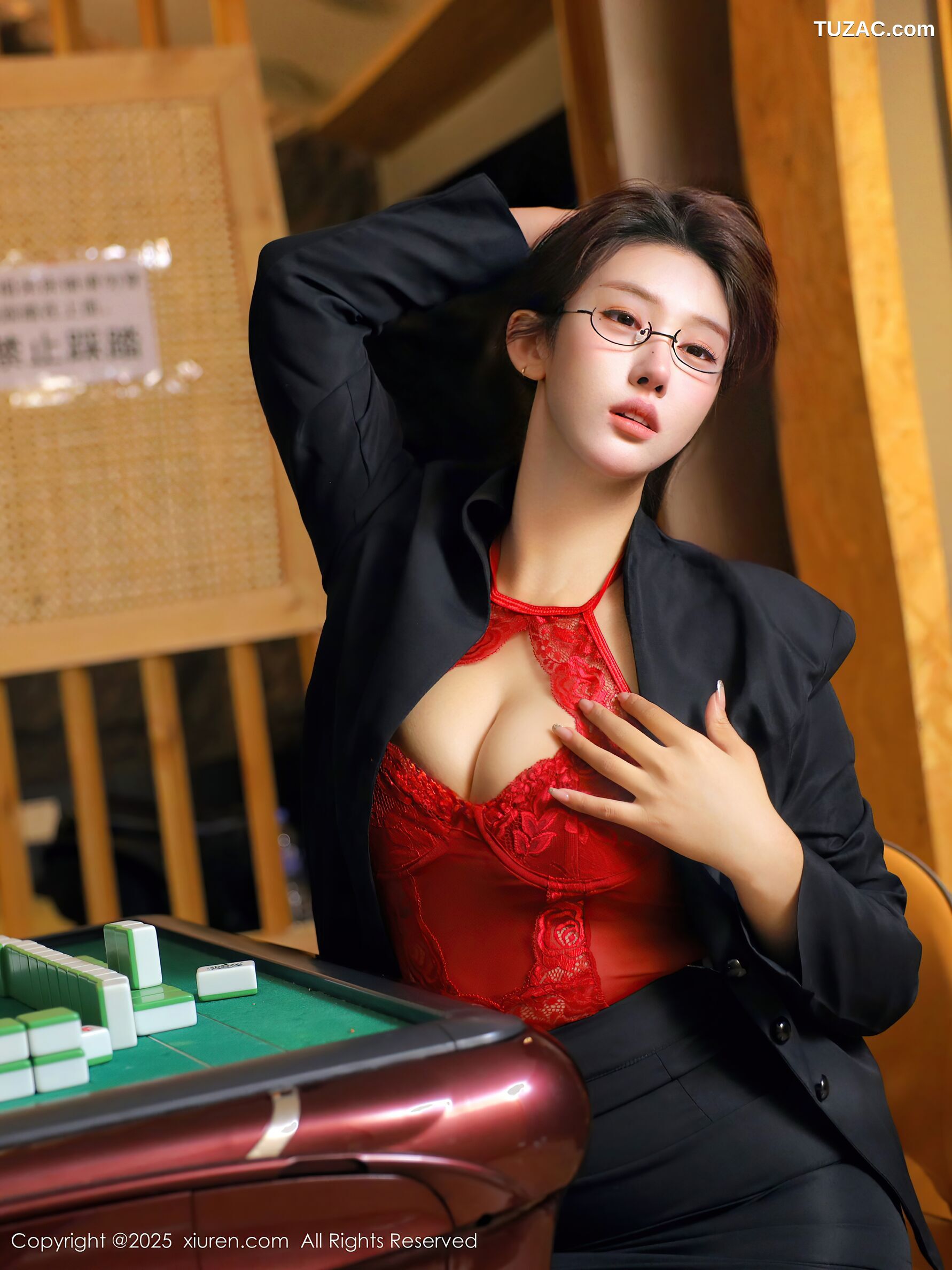 XiuRen秀人网-10614-金允希-Yuki-麻将桌场景黑色裙装红色情趣蕾丝内衣-2025.08.01