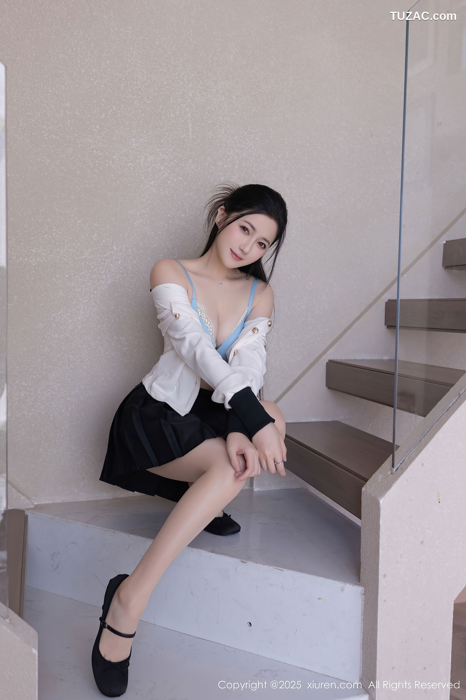XiuRen秀人网-10615-鱼子酱Fish-白衬衫黑色短裙肉色丝袜-2025.08.01
