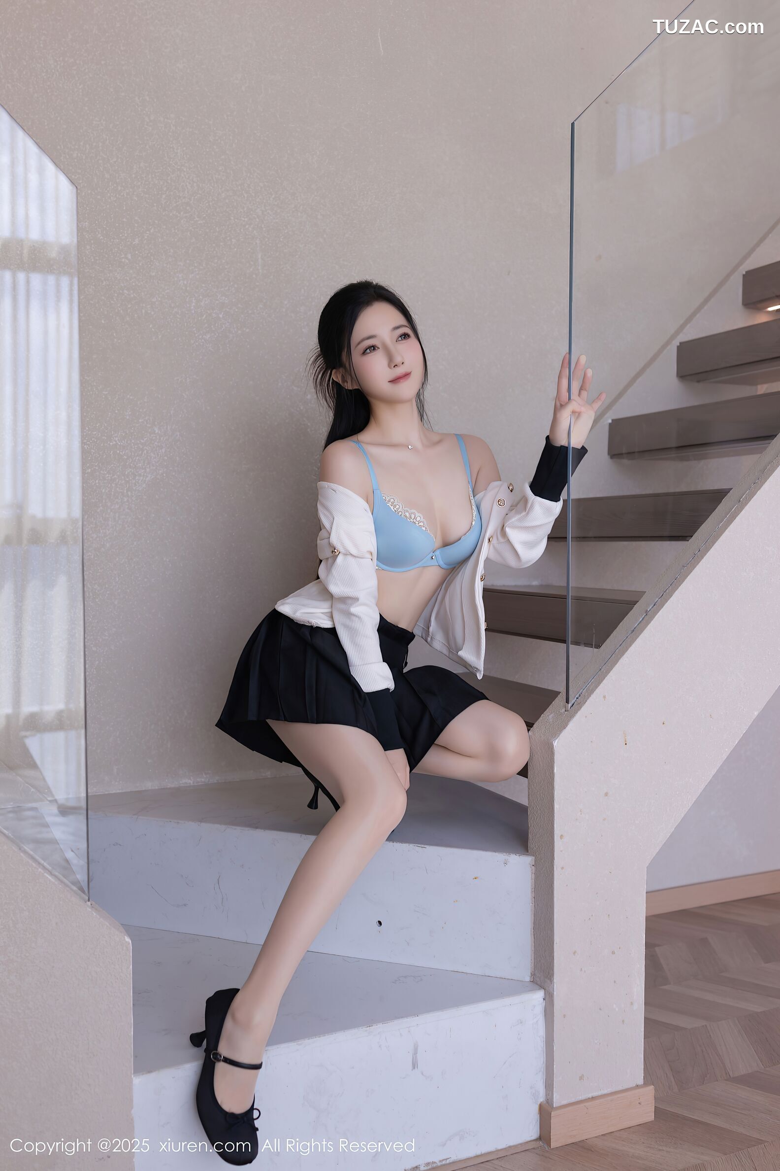 XiuRen秀人网-10615-鱼子酱Fish-白衬衫黑色短裙肉色丝袜-2025.08.01
