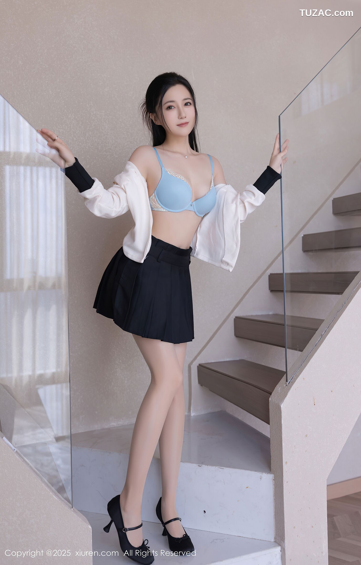 XiuRen秀人网-10615-鱼子酱Fish-白衬衫黑色短裙肉色丝袜-2025.08.01