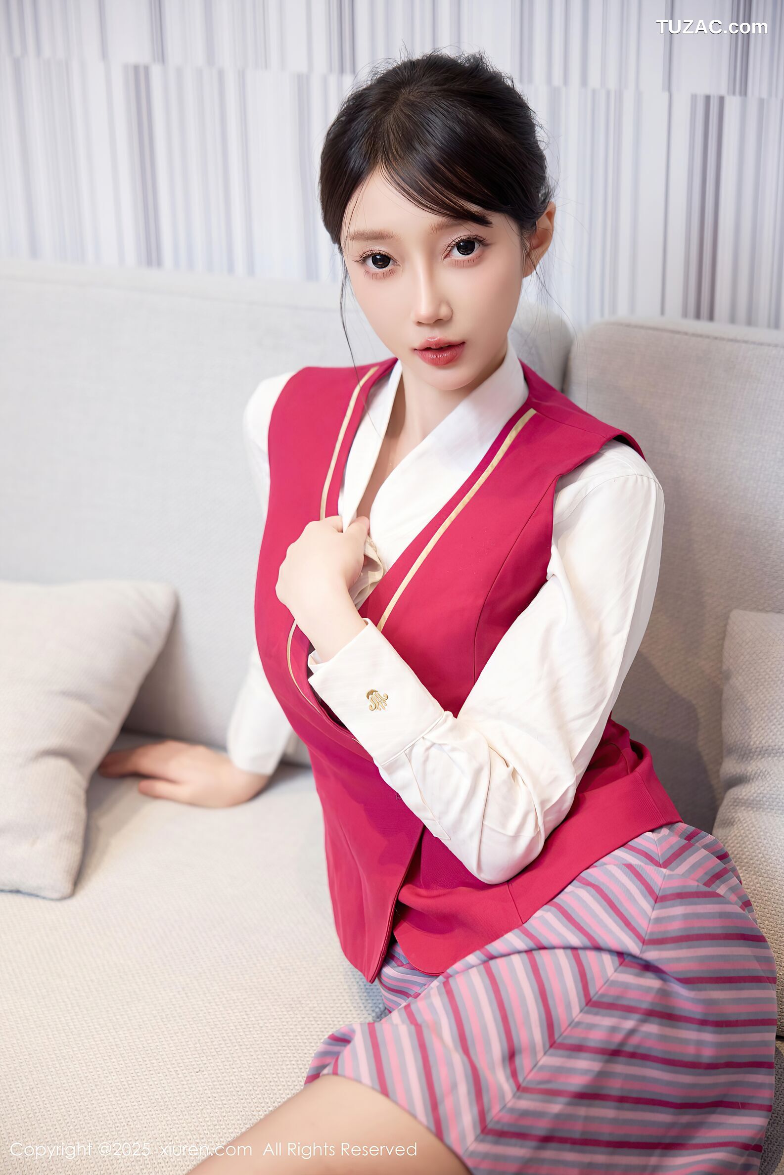 XiuRen秀人网-10620-玥儿玥er-空姐制服黑丝诱惑-2025.08.04