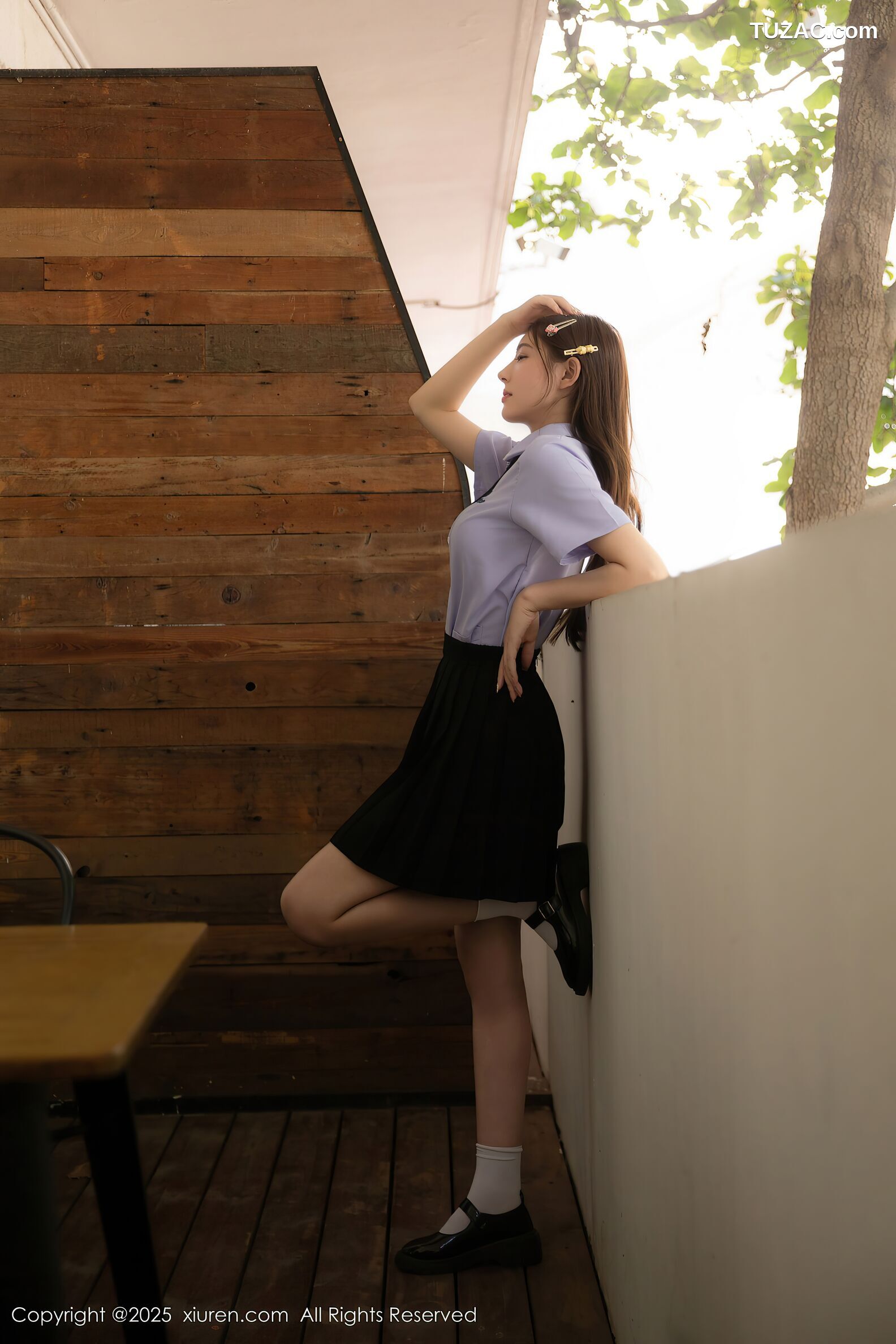 XiuRen秀人网-10622-悦兮-JK蓝色衬衣黑色短裙-2025.08.05