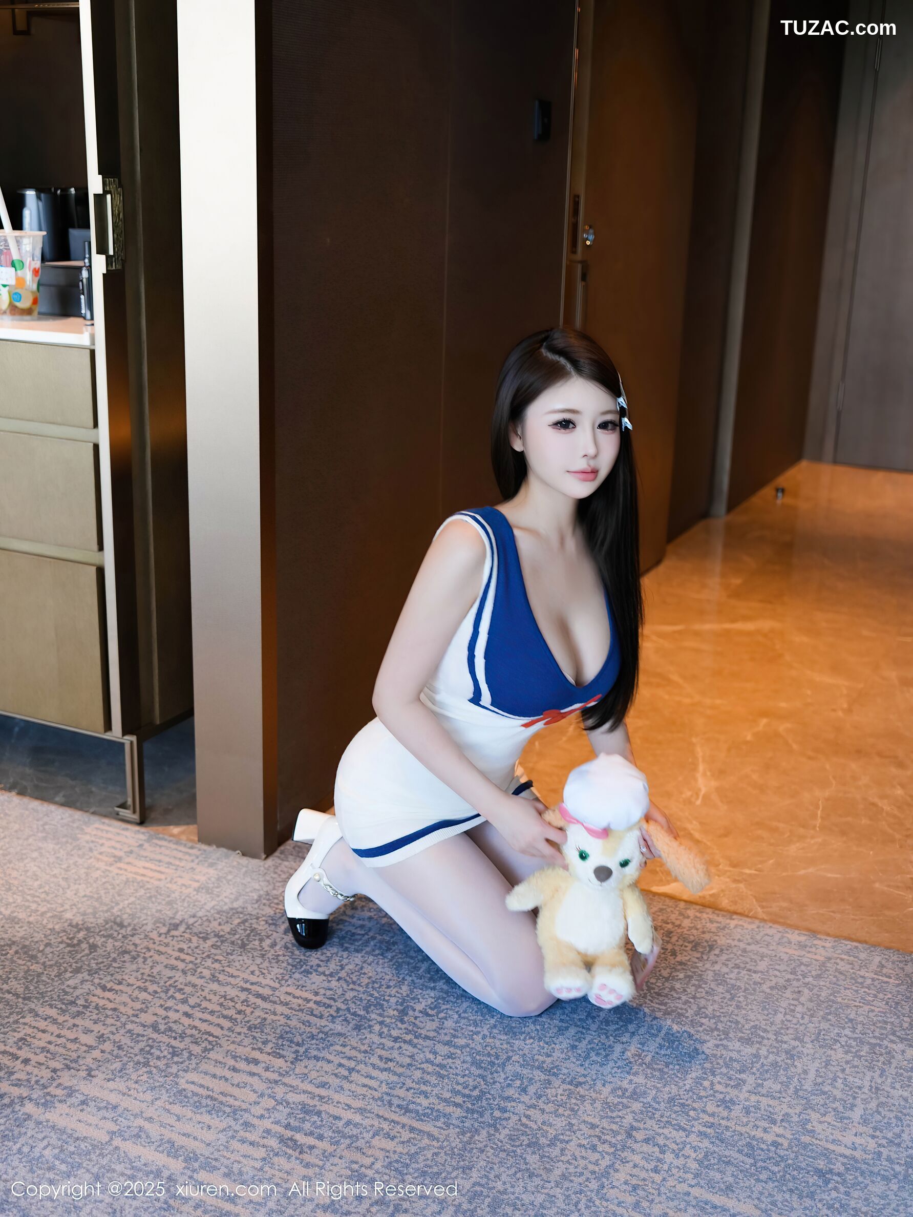 XiuRen秀人网-10628-甜妮-蓝白连衣短裙淡粉内衣-2025.08.07