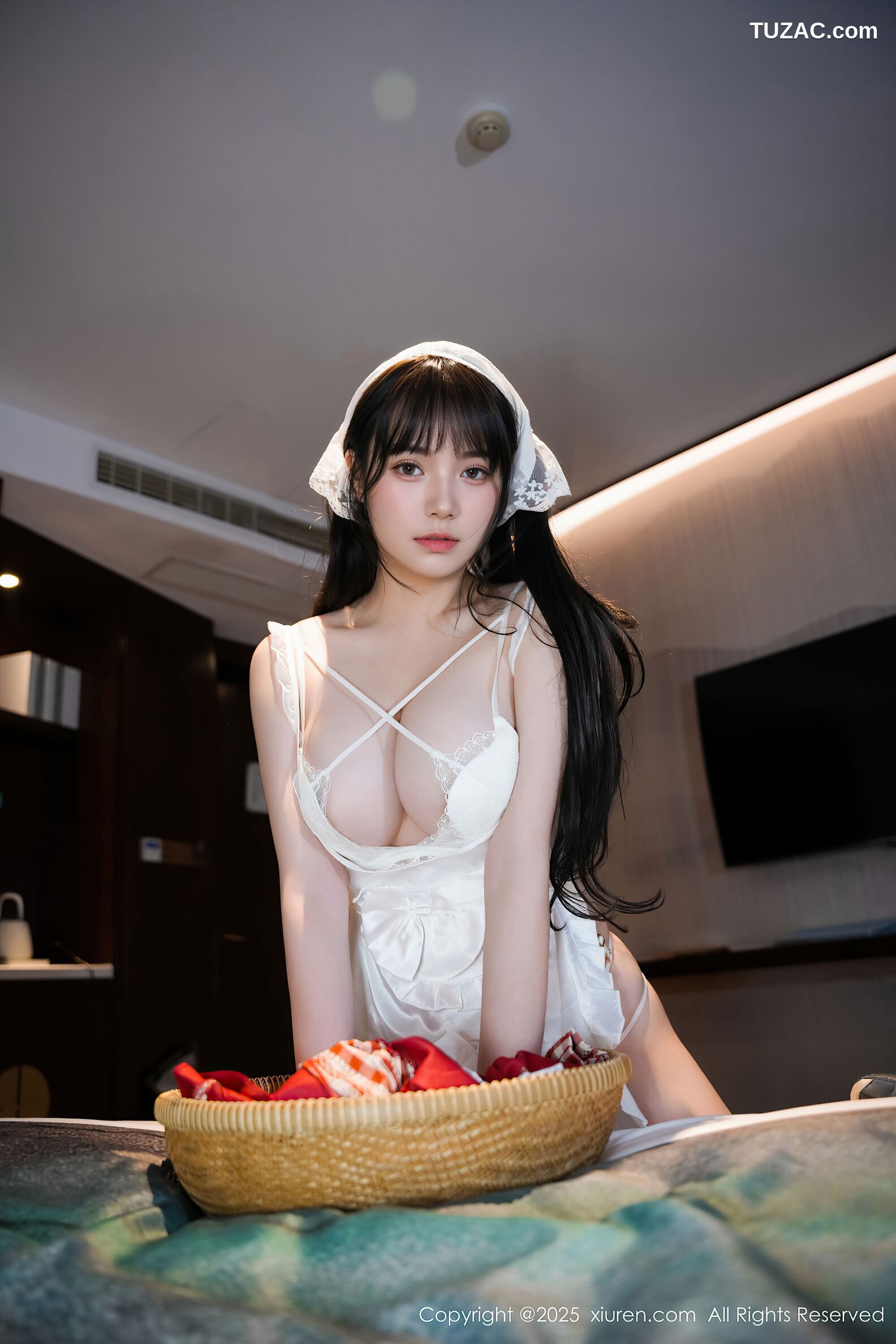 XiuRen秀人网-10631-软情-白纱情趣女仆装-2025.08.08
