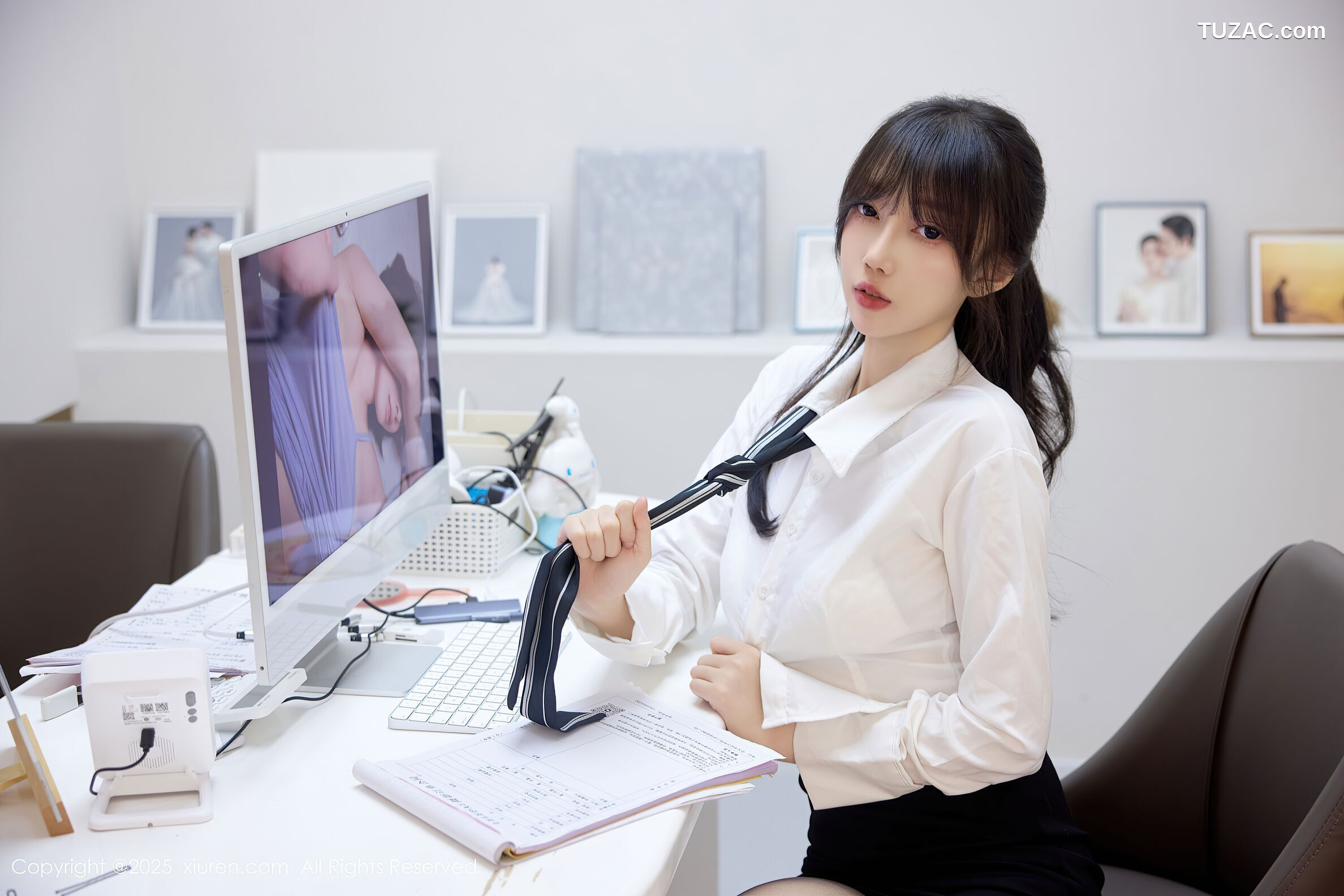 XiuRen秀人网-10636-玥儿玥er-OL白衬衫黑短裙黑丝-2025.08.11