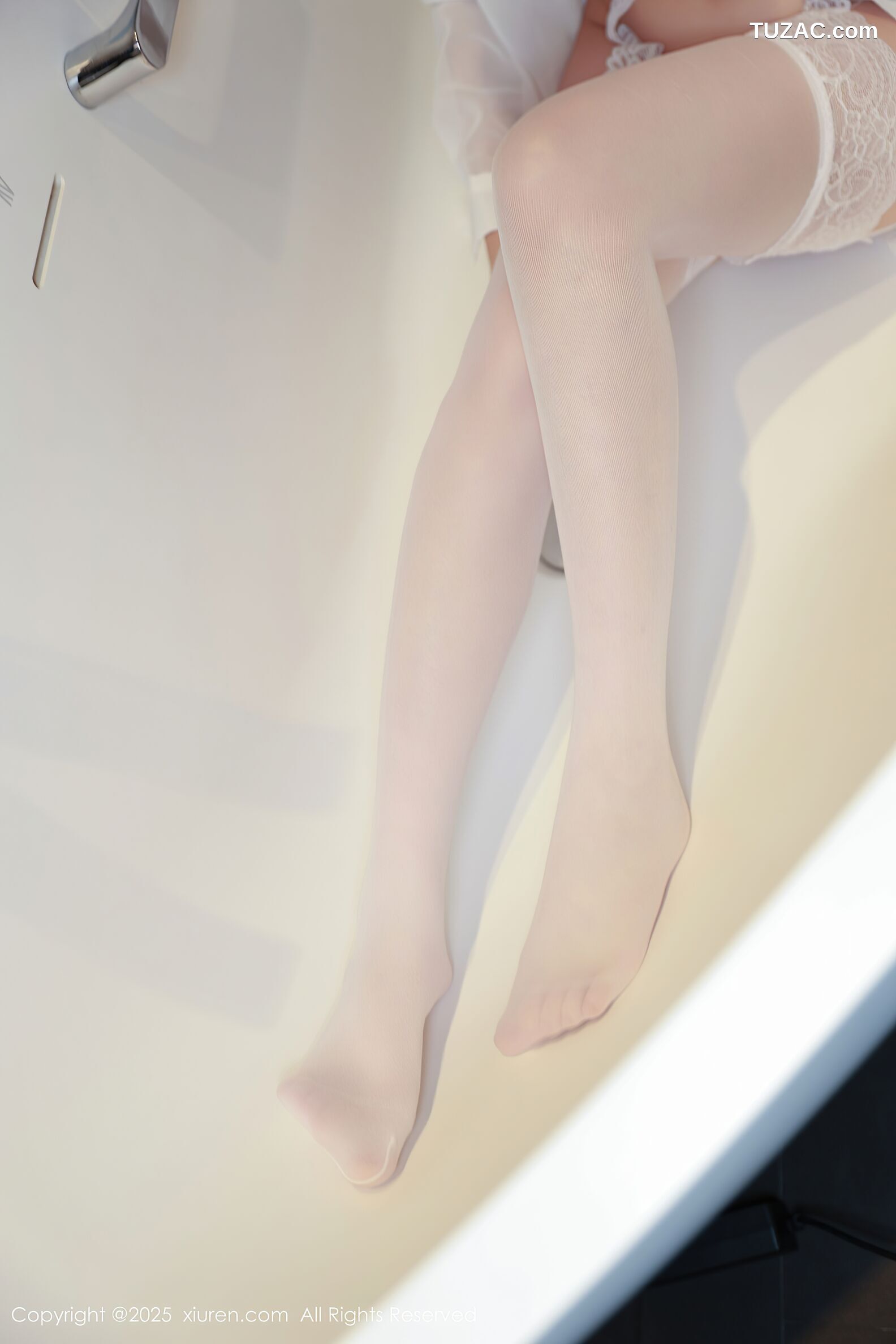 XiuRen秀人网-10642-糯咪-白衬衫白蕾丝内衣白丝-2025.08.13