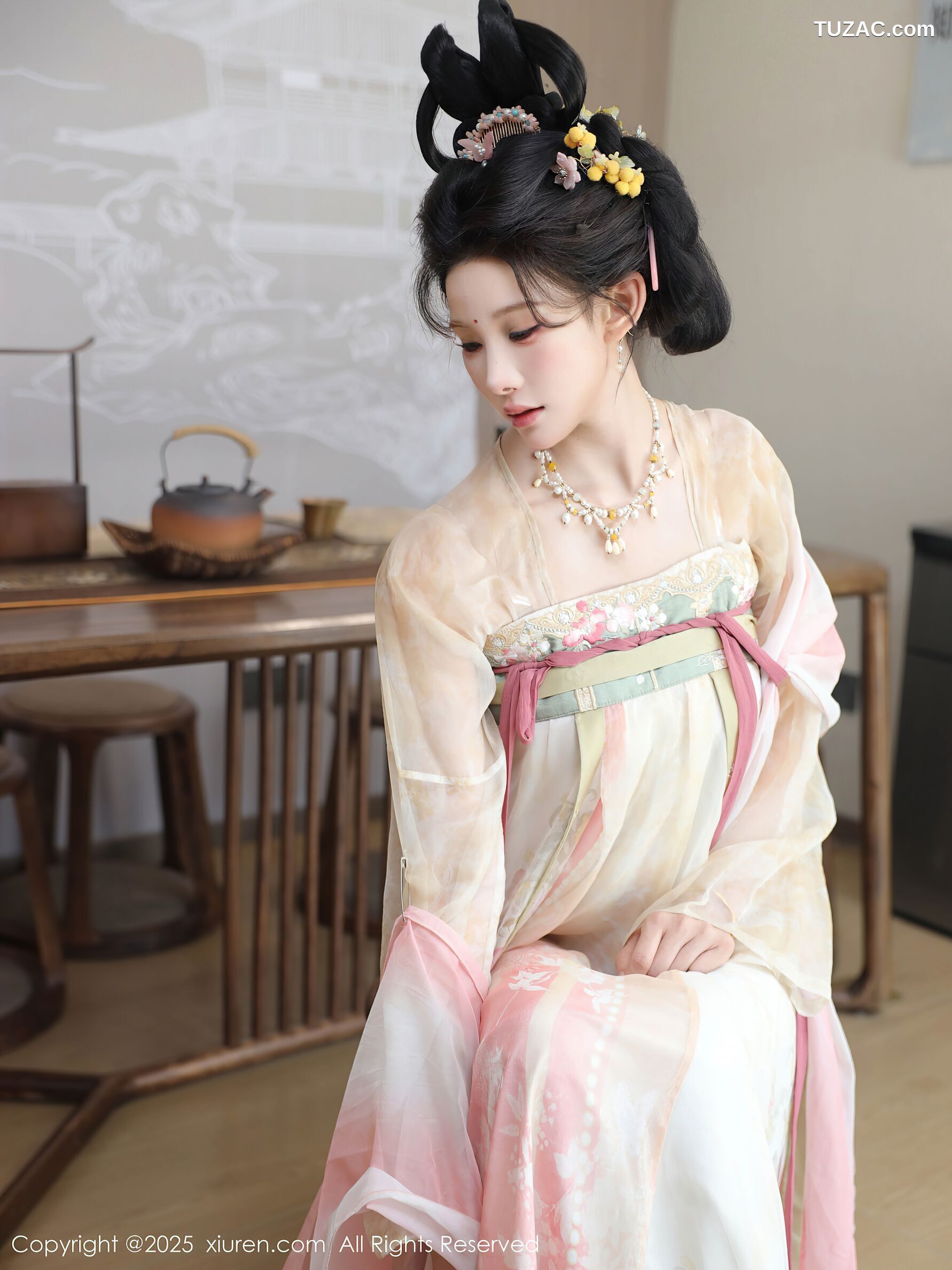 XiuRen秀人网-10645-梨霜儿-浅色古风汉服茶道-2025.08.13
