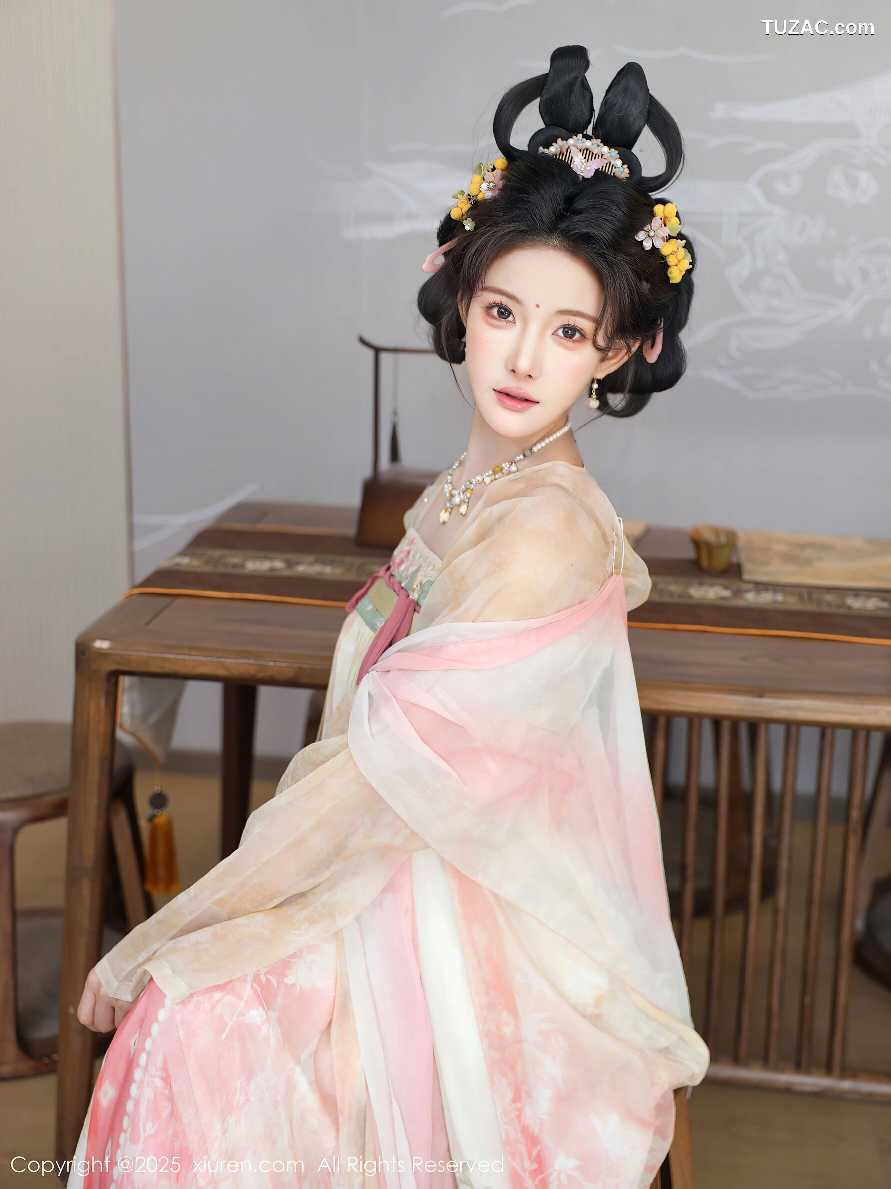 XiuRen秀人网-10645-梨霜儿-浅色古风汉服茶道-2025.08.13