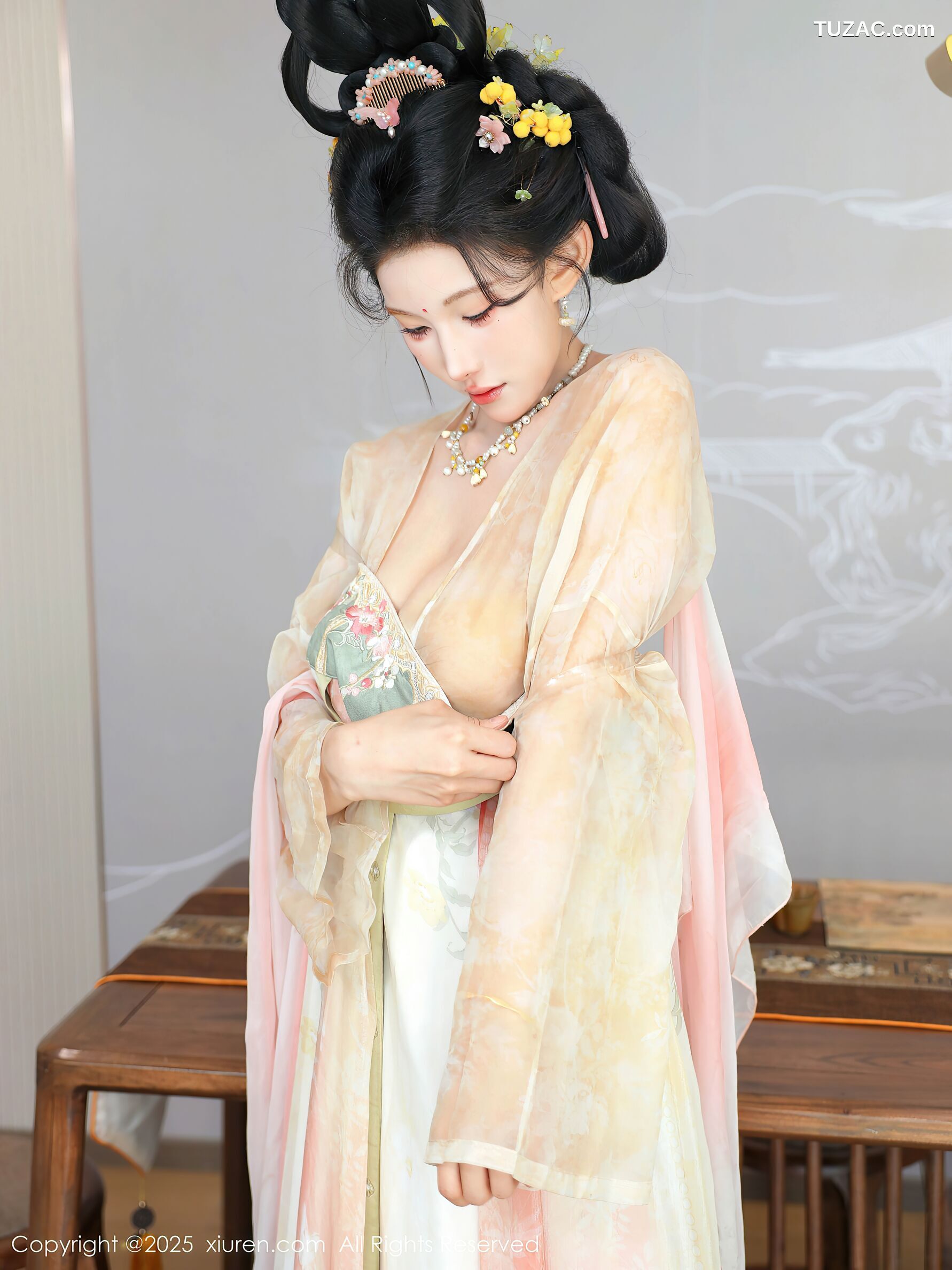 XiuRen秀人网-10645-梨霜儿-浅色古风汉服茶道-2025.08.13