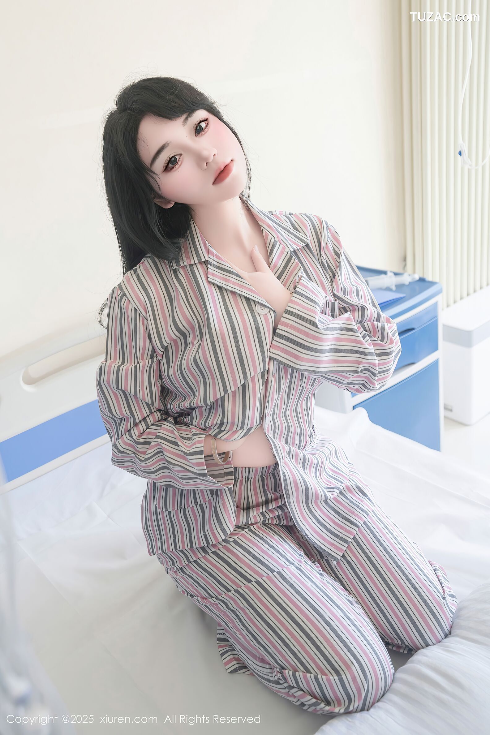 XiuRen秀人网-10648-汐汐爱吃草莓-安定医院里的小躁动-病号服豹纹内衣-2025.08.14