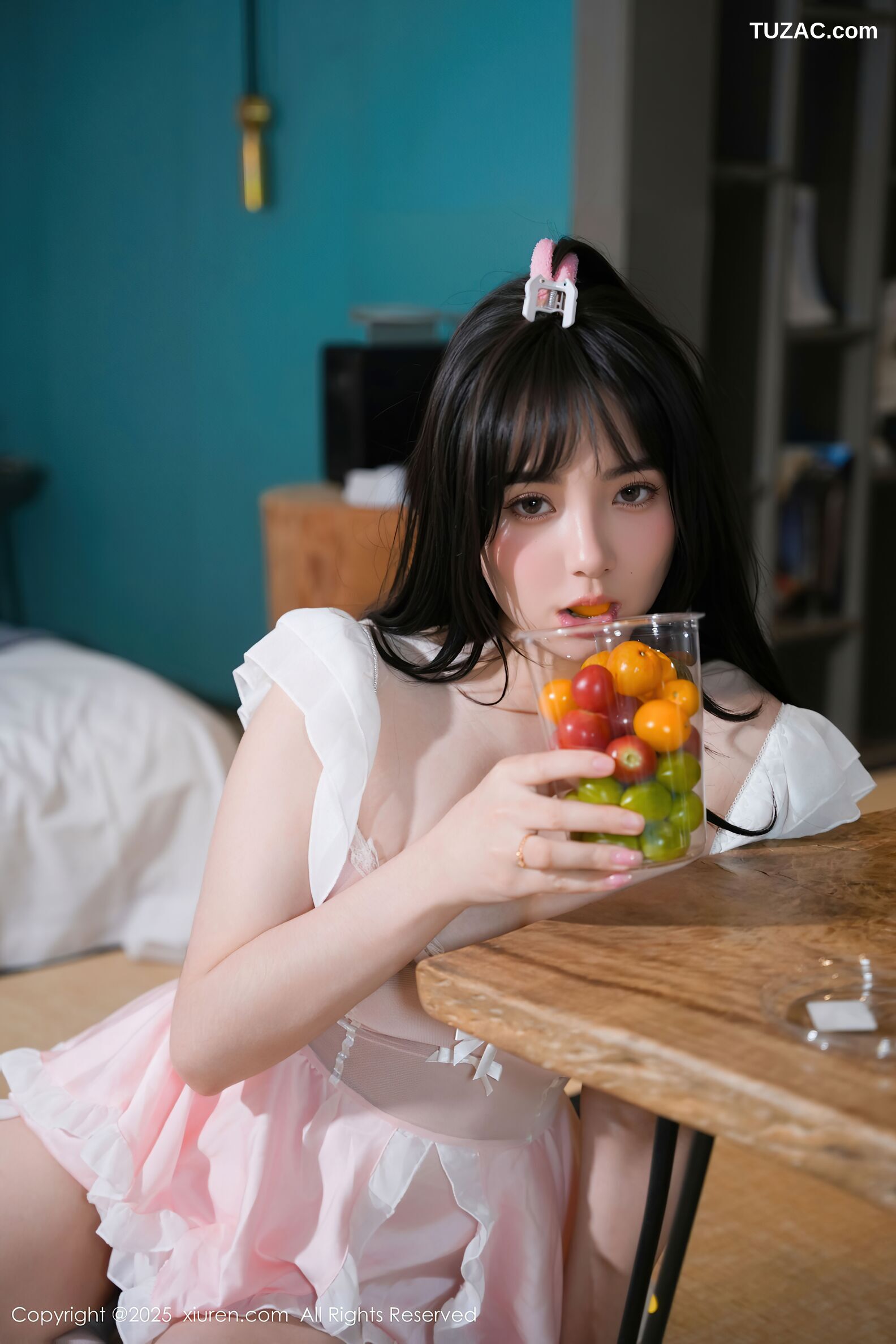 XiuRen秀人网-10653-软情-淡粉色女仆装白袜-2025.08.15