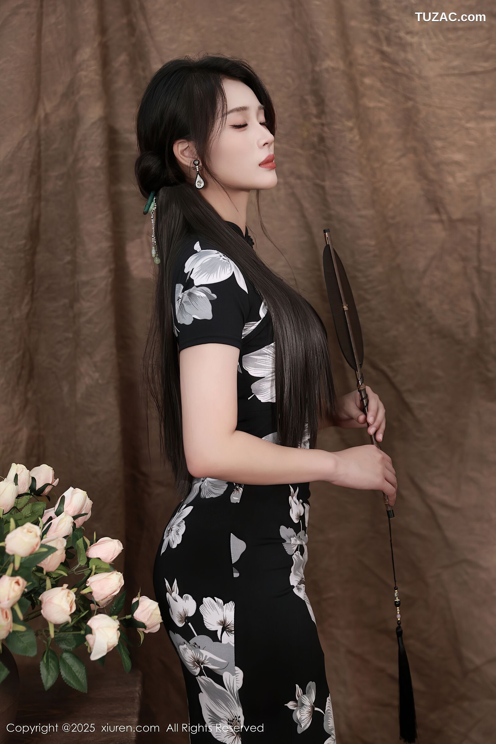 XiuRen秀人网-10655-南乔-黑色白印花旗袍紫色情趣内衣-2025.08.15