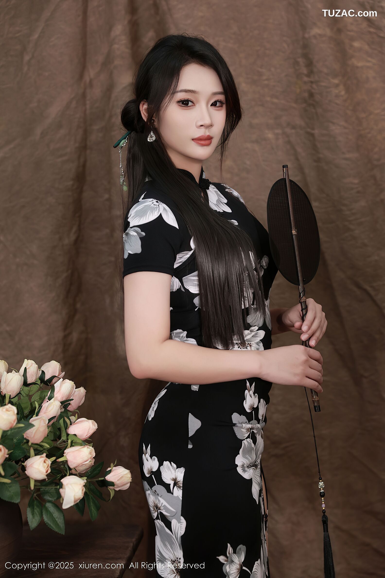XiuRen秀人网-10655-南乔-黑色白印花旗袍紫色情趣内衣-2025.08.15