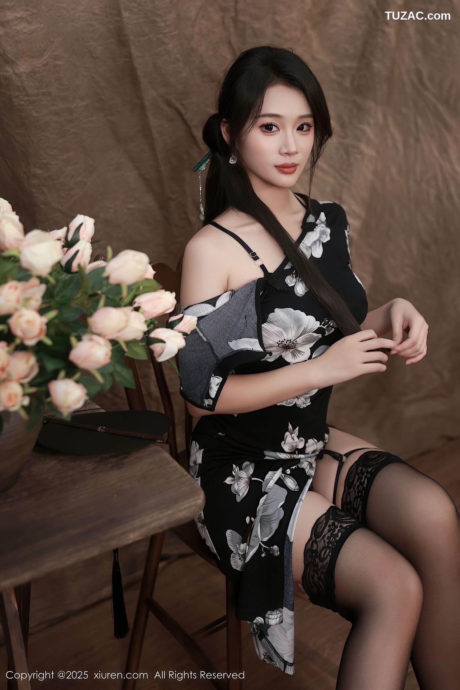 XiuRen秀人网-10655-南乔-黑色白印花旗袍紫色情趣内衣-2025.08.15