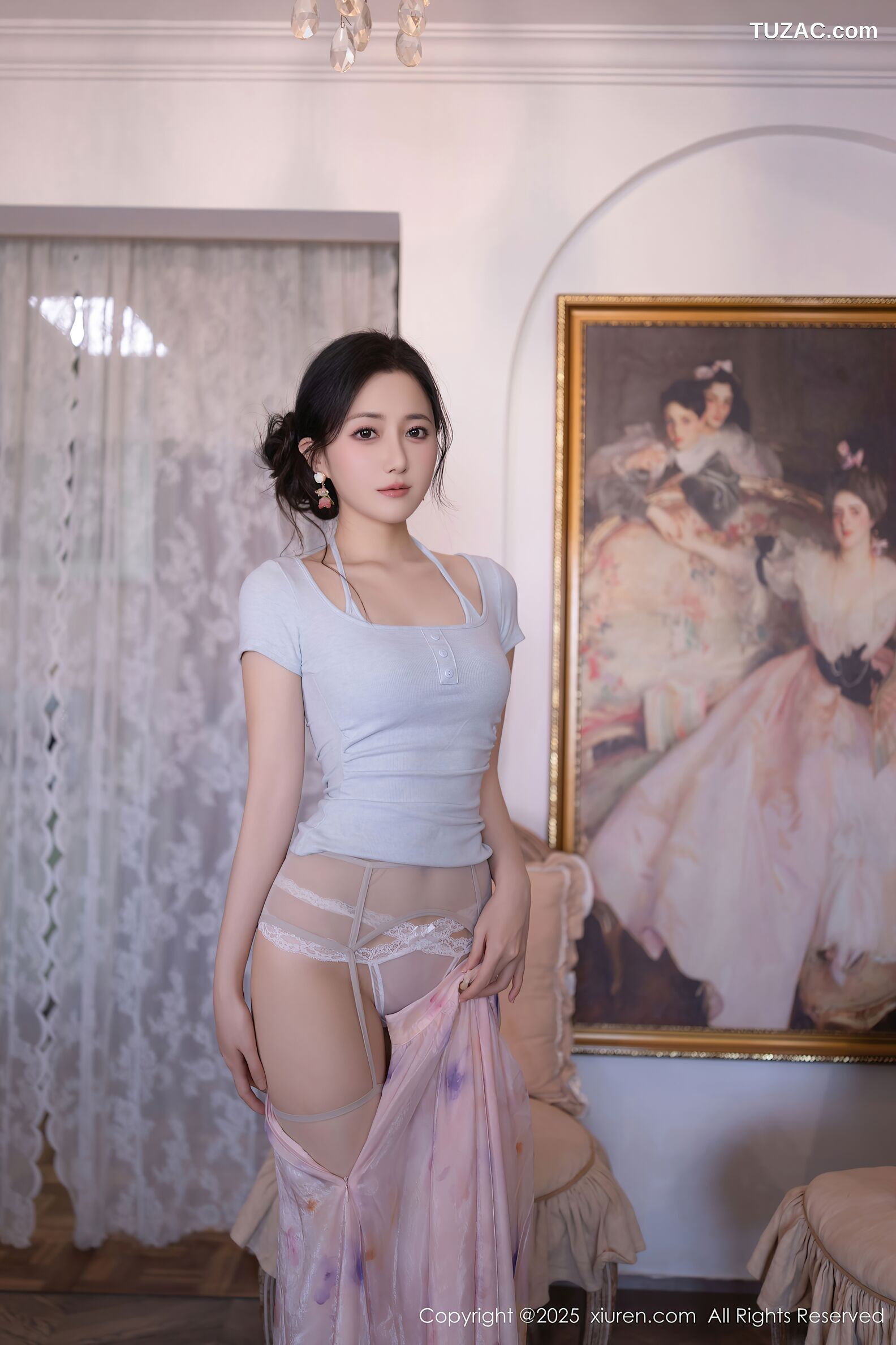 XiuRen秀人网-10656-鱼子酱Fish-浅灰T淡粉纱裙诱人肉色丝袜-2025.08.15