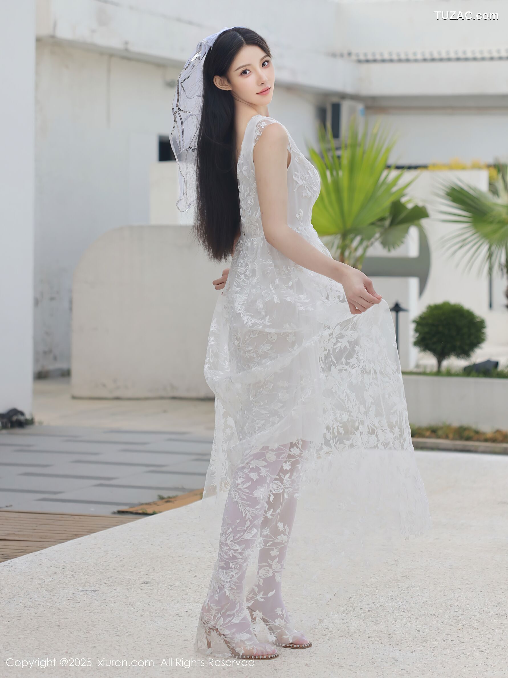 XiuRen秀人网-10661-梨霜儿-白色婚纱诱人白色丝袜-2025.08.18