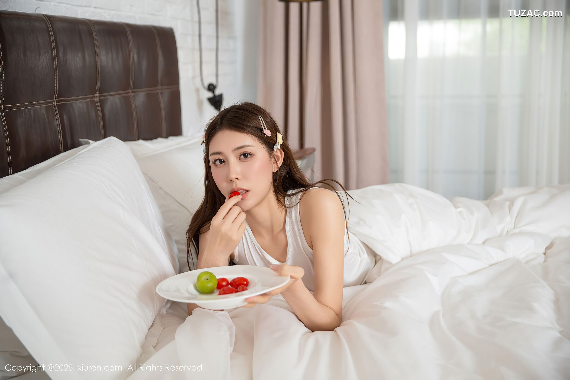 XiuRen秀人网-10679-悦兮-白色家居背心短裤浴室湿身-2025.08.22