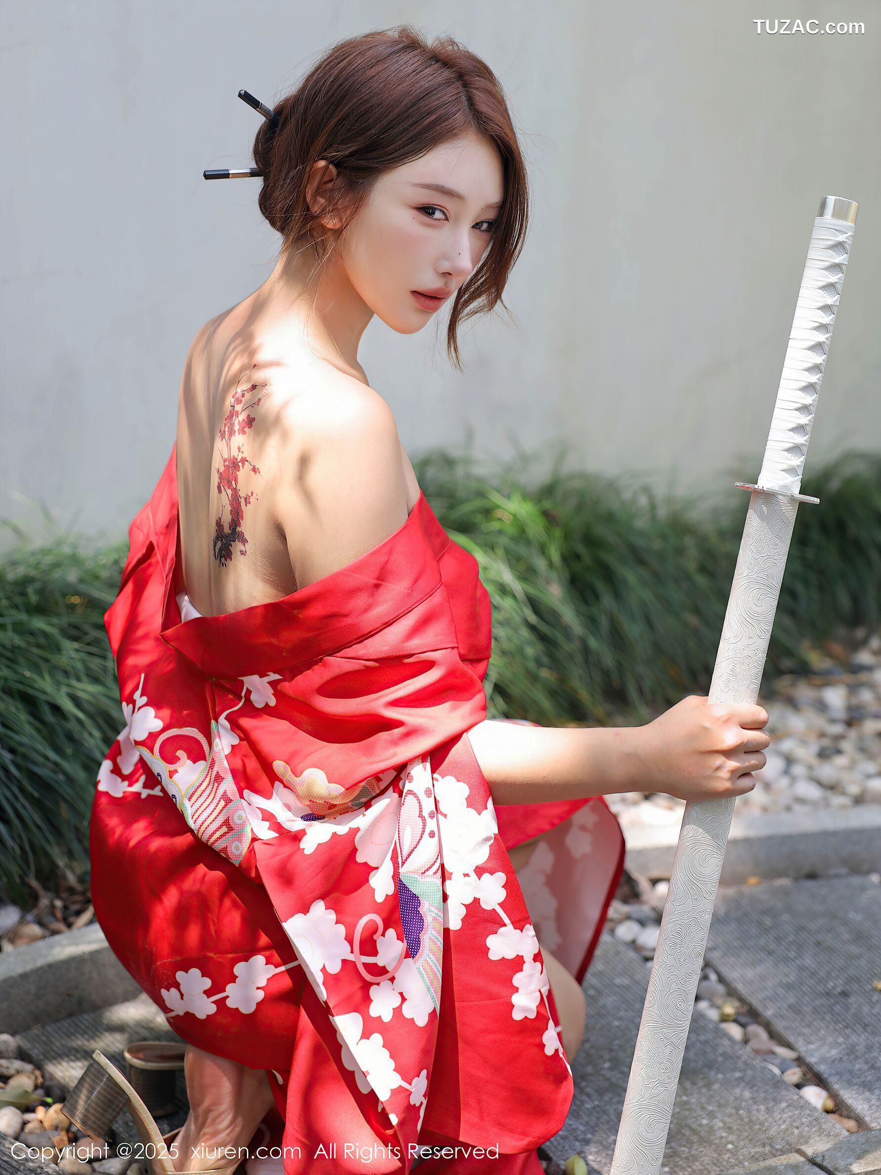 XiuRen秀人网-10683-金允希-Yuki-性感红色和服女剑手爆乳-2025.08.22