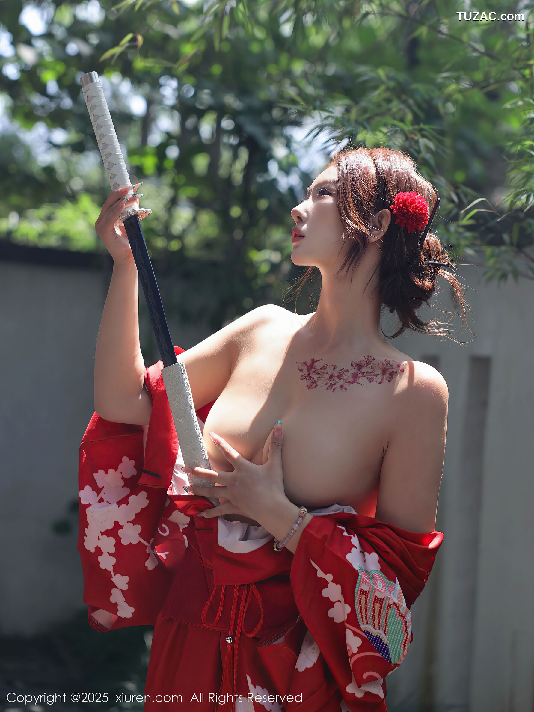 XiuRen秀人网-10683-金允希-Yuki-性感红色和服女剑手爆乳-2025.08.22
