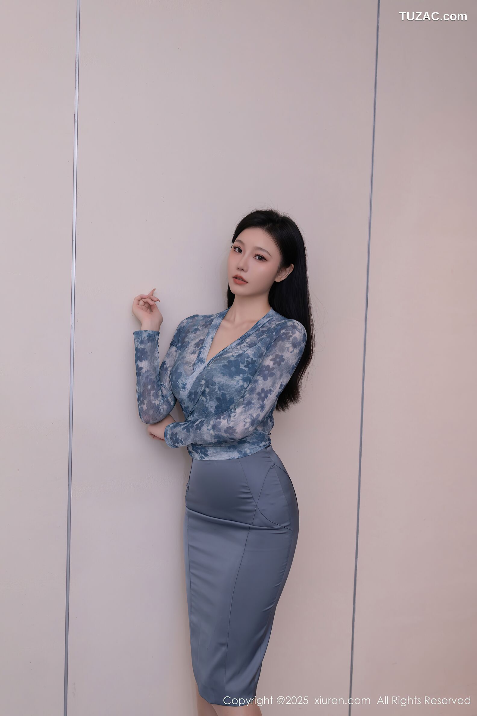 XiuRen秀人网-10693-安然anran-灰色长裙灰内衣肉丝-2025.08.26