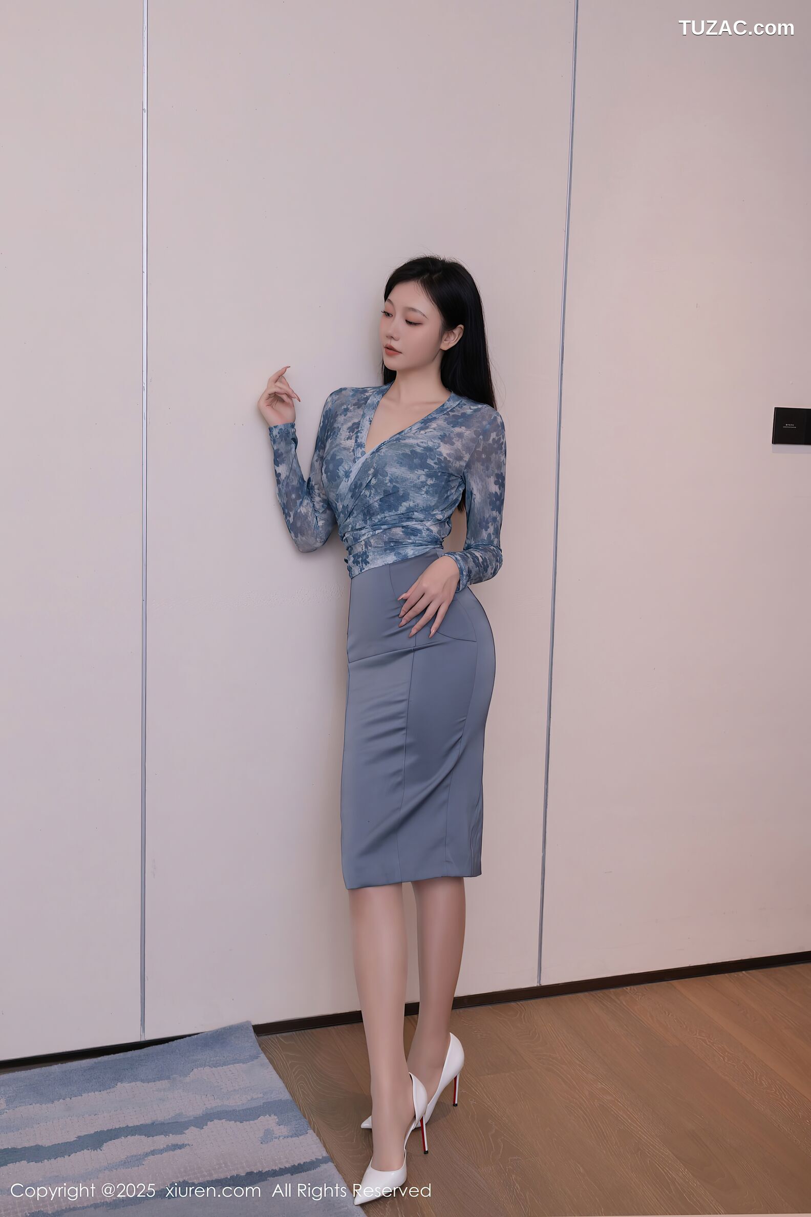 XiuRen秀人网-10693-安然anran-灰色长裙灰内衣肉丝-2025.08.26
