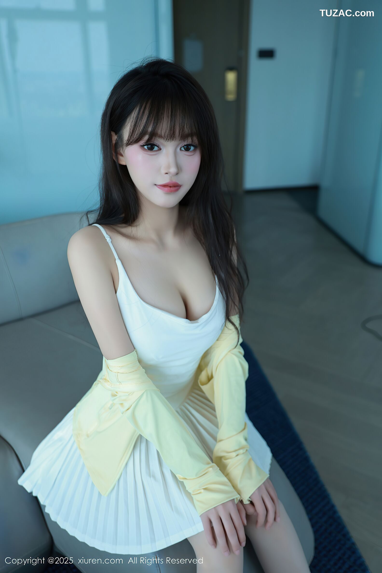 XiuRen秀人网-10702-糯咪-白色短裙白色丝袜-2025.08.28