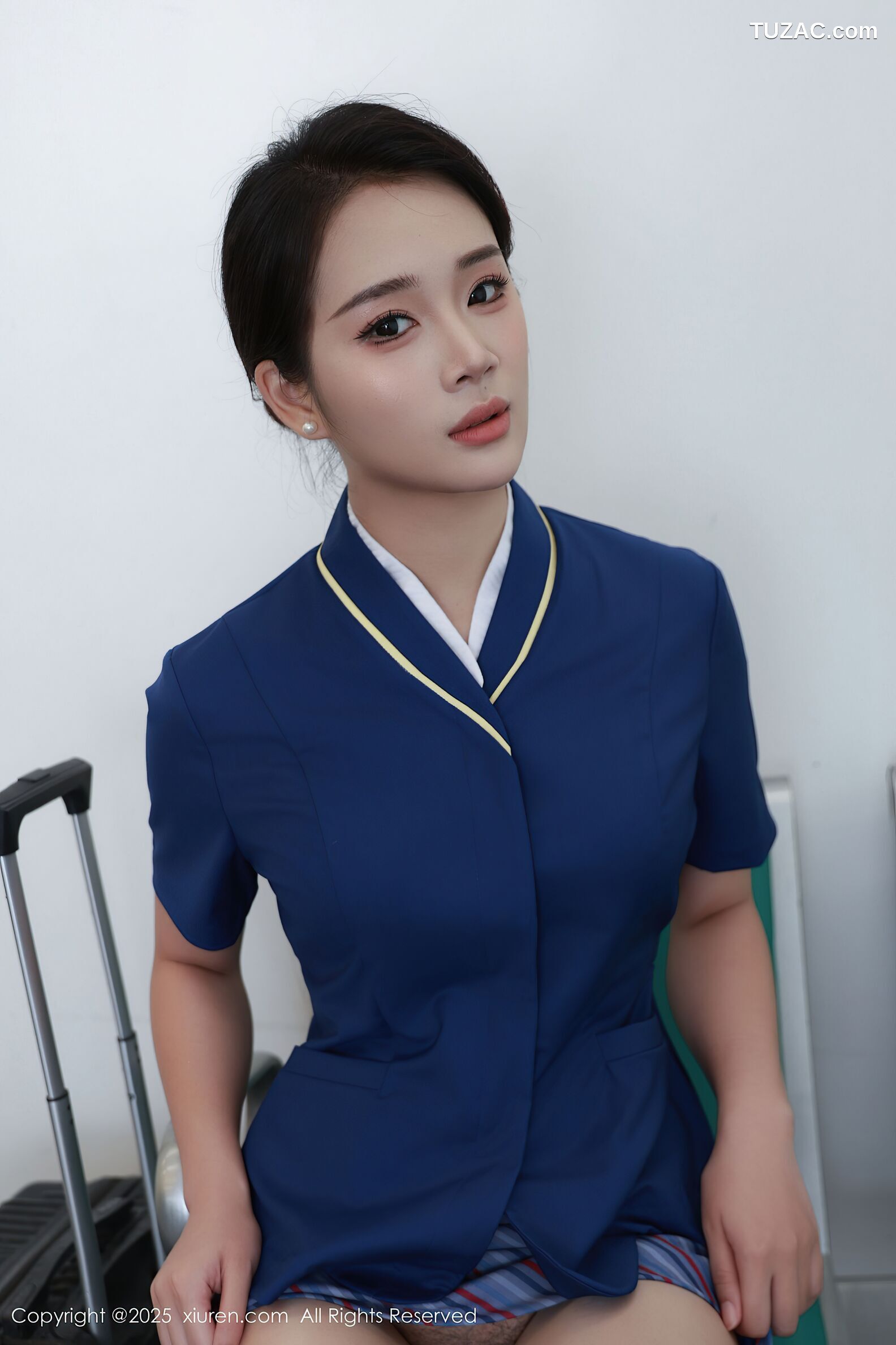 XiuRen秀人网-10708-南乔-蓝色空姐制服白色内衣肉丝-2025.08.29