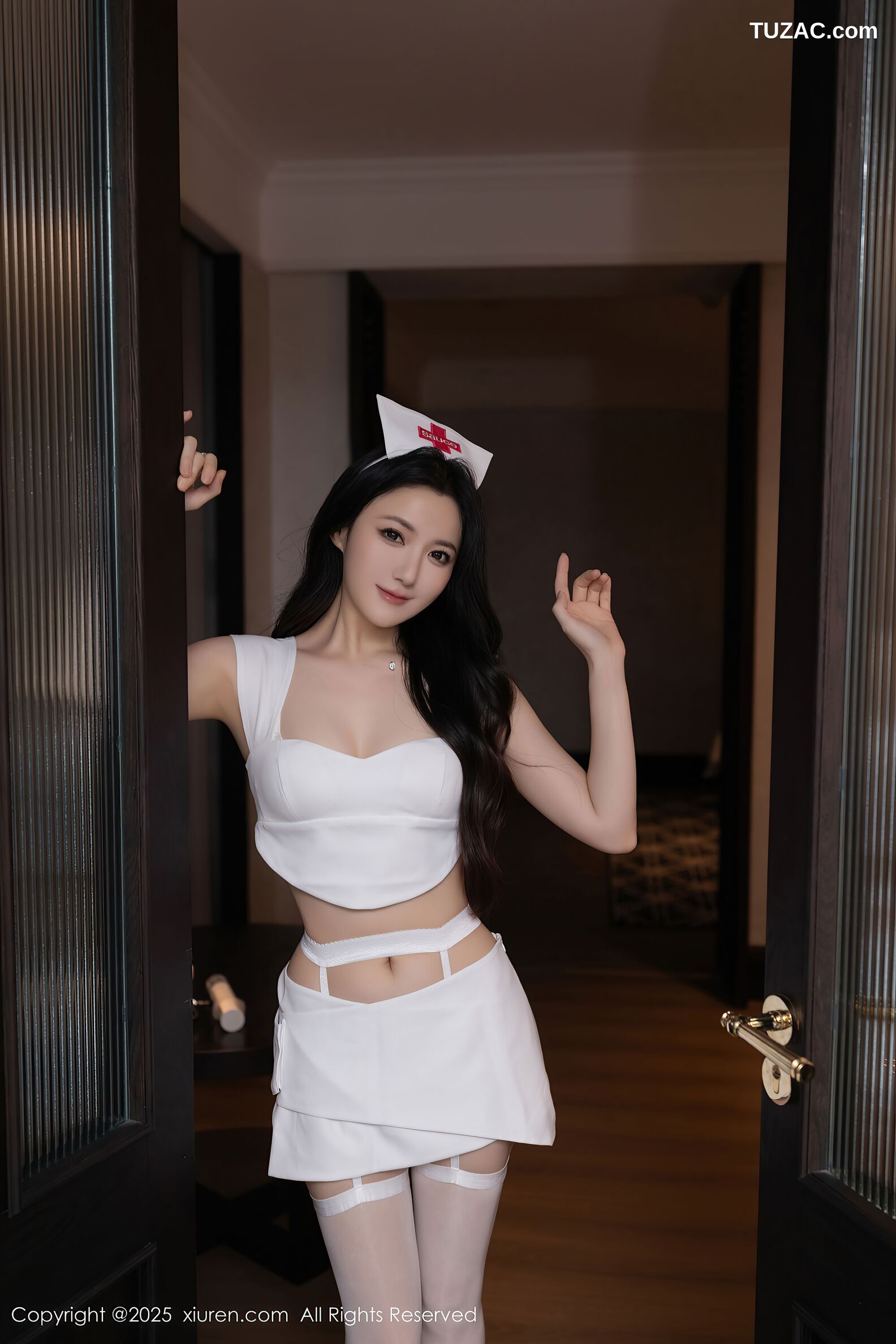 XiuRen秀人网-10711-鱼子酱Fish-白色护士制服短裙白色内衣-2025.08.29