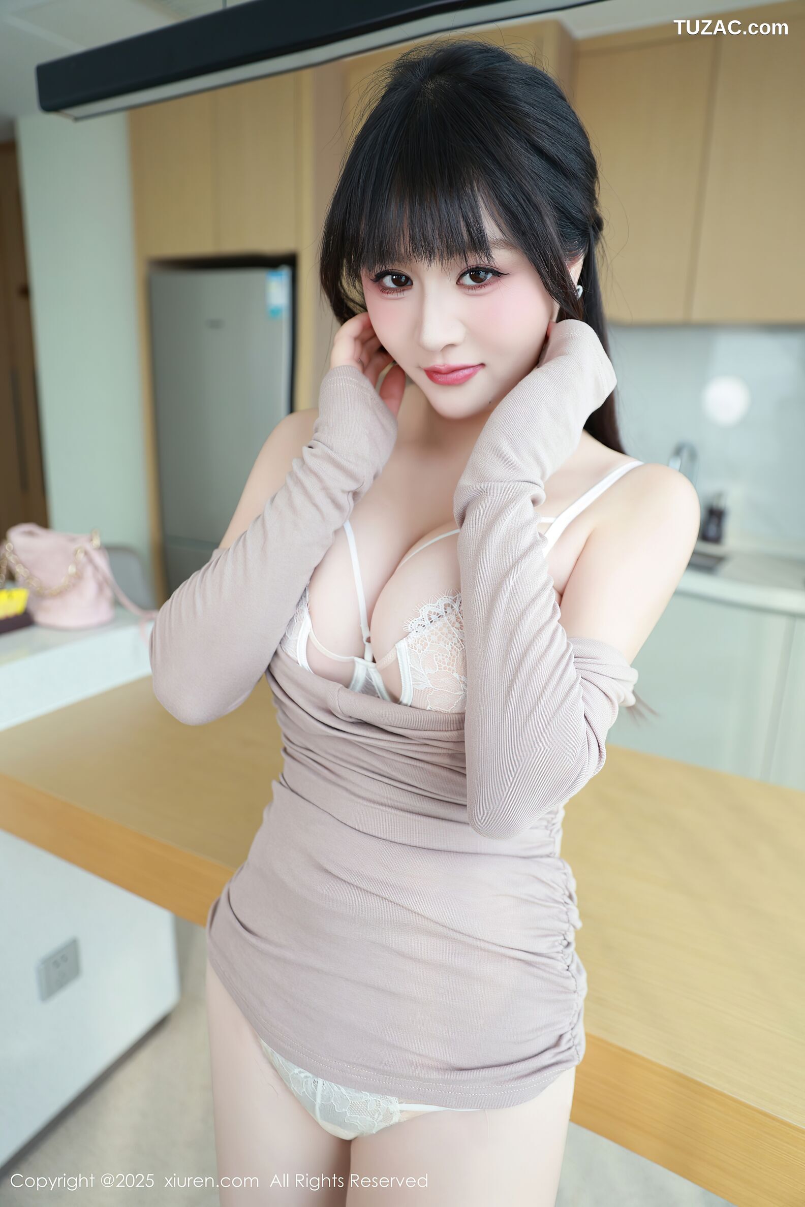 XiuRen秀人网-10718-南汐RuRu-浅灰连衣短裙白色内衣原色丝袜-2025.09.02