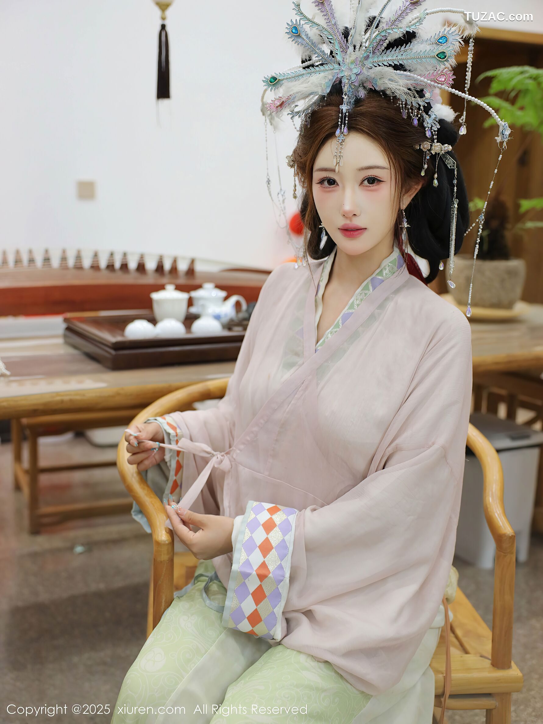 XiuRen秀人网-10736-金允希Yuki-女儿国国王主题古风爆乳-2025.09.05